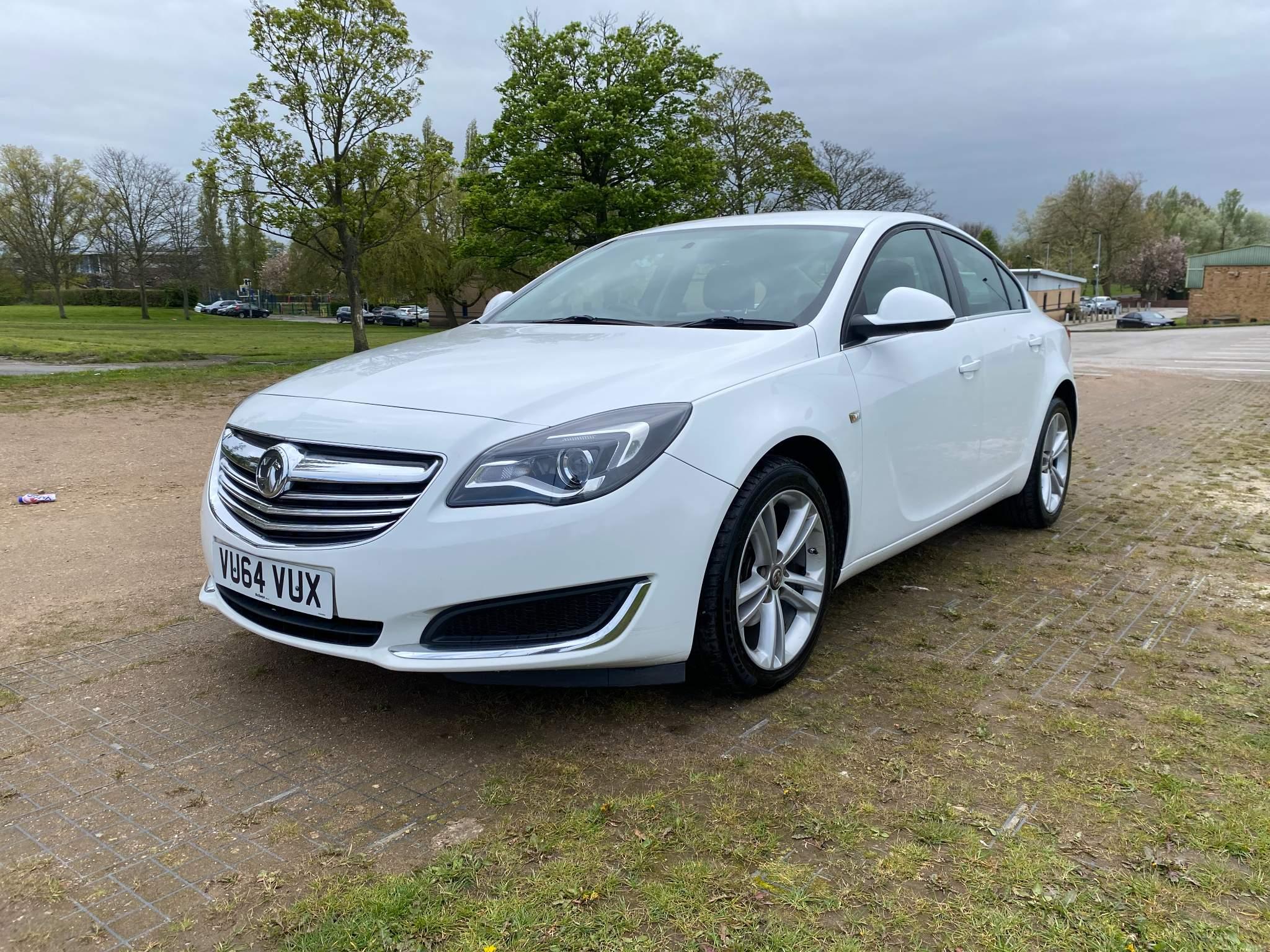 Vauxhall Insignia 2.0L DESIGN CDTI Saloon 4dr Diesel Manual Euro 5 (128 bhp) 4dr Manual 2025