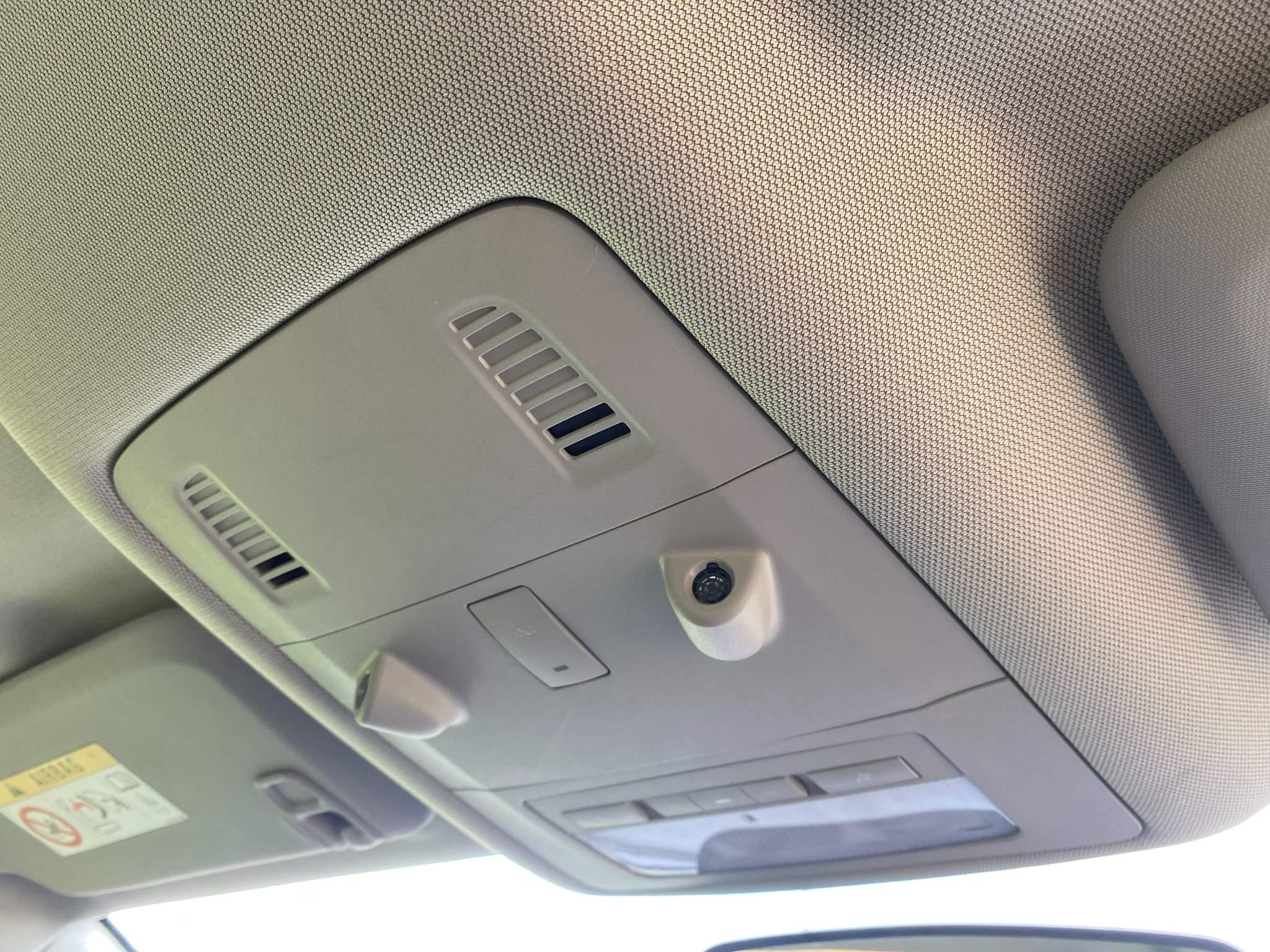 Vauxhall Insignia 2.0L DESIGN CDTI Saloon 4dr Diesel Manual Euro 5 (128 bhp) 4dr Manual 2025