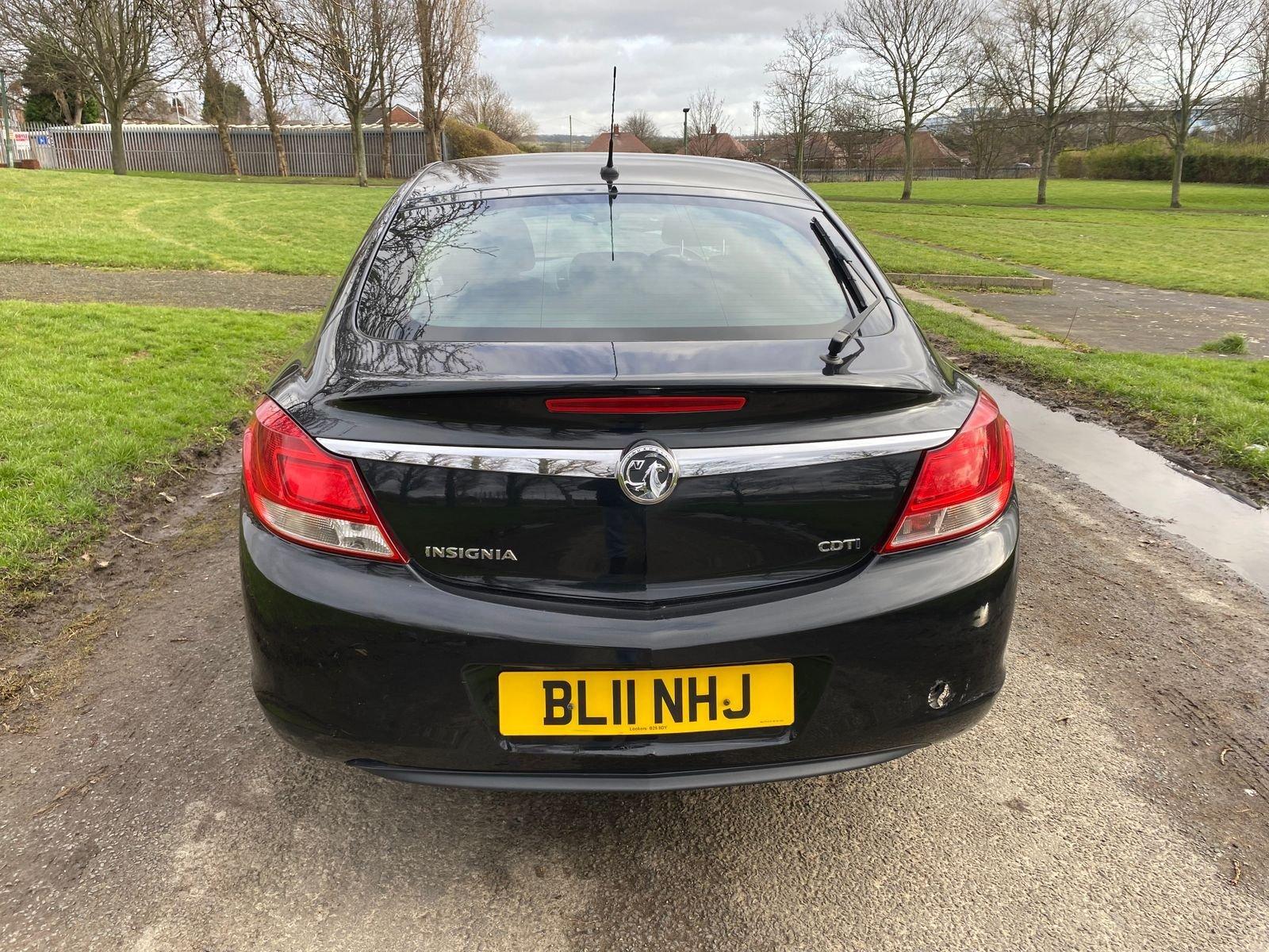 Vauxhall Insignia 2.0L EXCLUSIV CDTI Hatchback 5dr Diesel Manual Euro 5 (128 bhp) 5dr Manual 2025