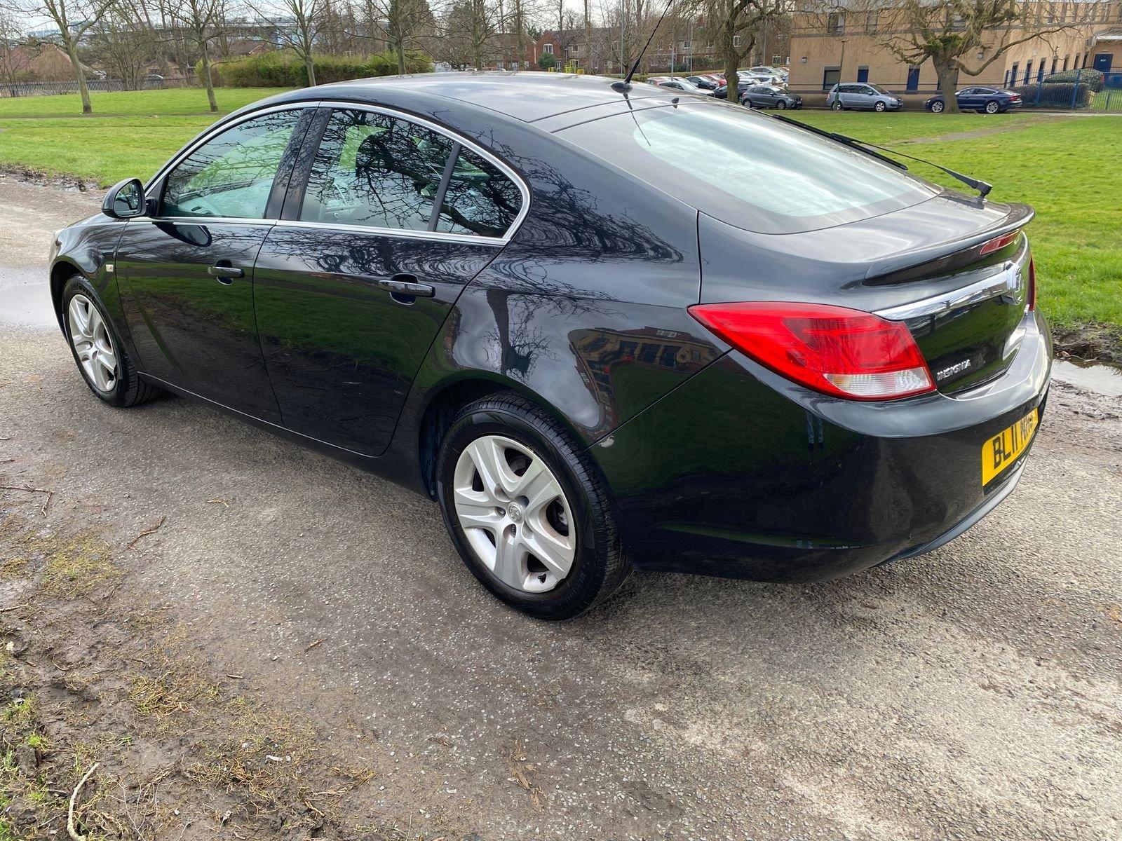 Vauxhall Insignia 2.0L EXCLUSIV CDTI Hatchback 5dr Diesel Manual Euro 5 (128 bhp) 5dr Manual 2025