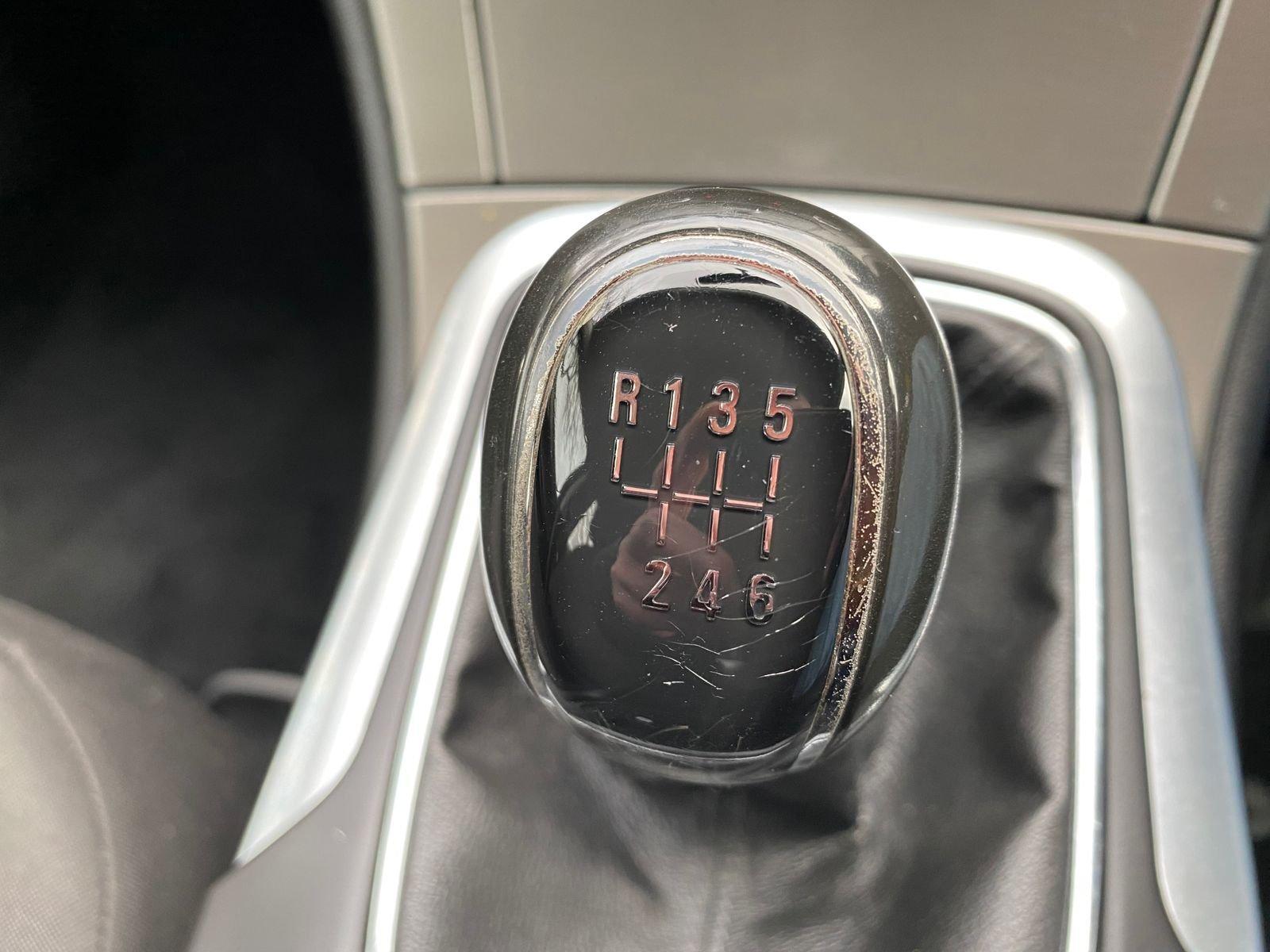 Vauxhall Insignia 2.0L EXCLUSIV CDTI Hatchback 5dr Diesel Manual Euro 5 (128 bhp) 5dr Manual 2025