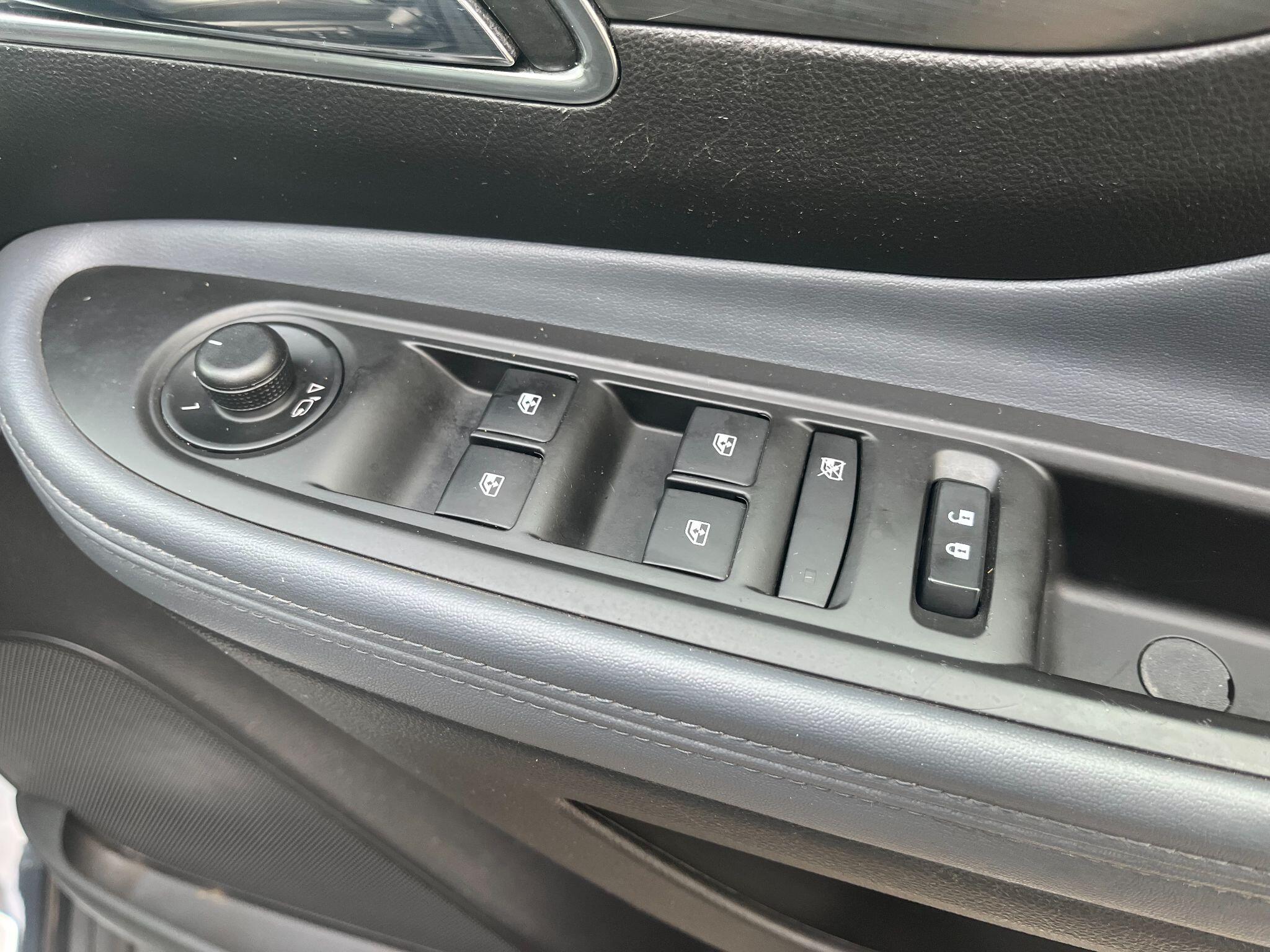 Vauxhall Mokka 1.6 CDTi ecoFLEX SE 2WD Euro 6 (s/s) 5dr 5dr Manual 2025