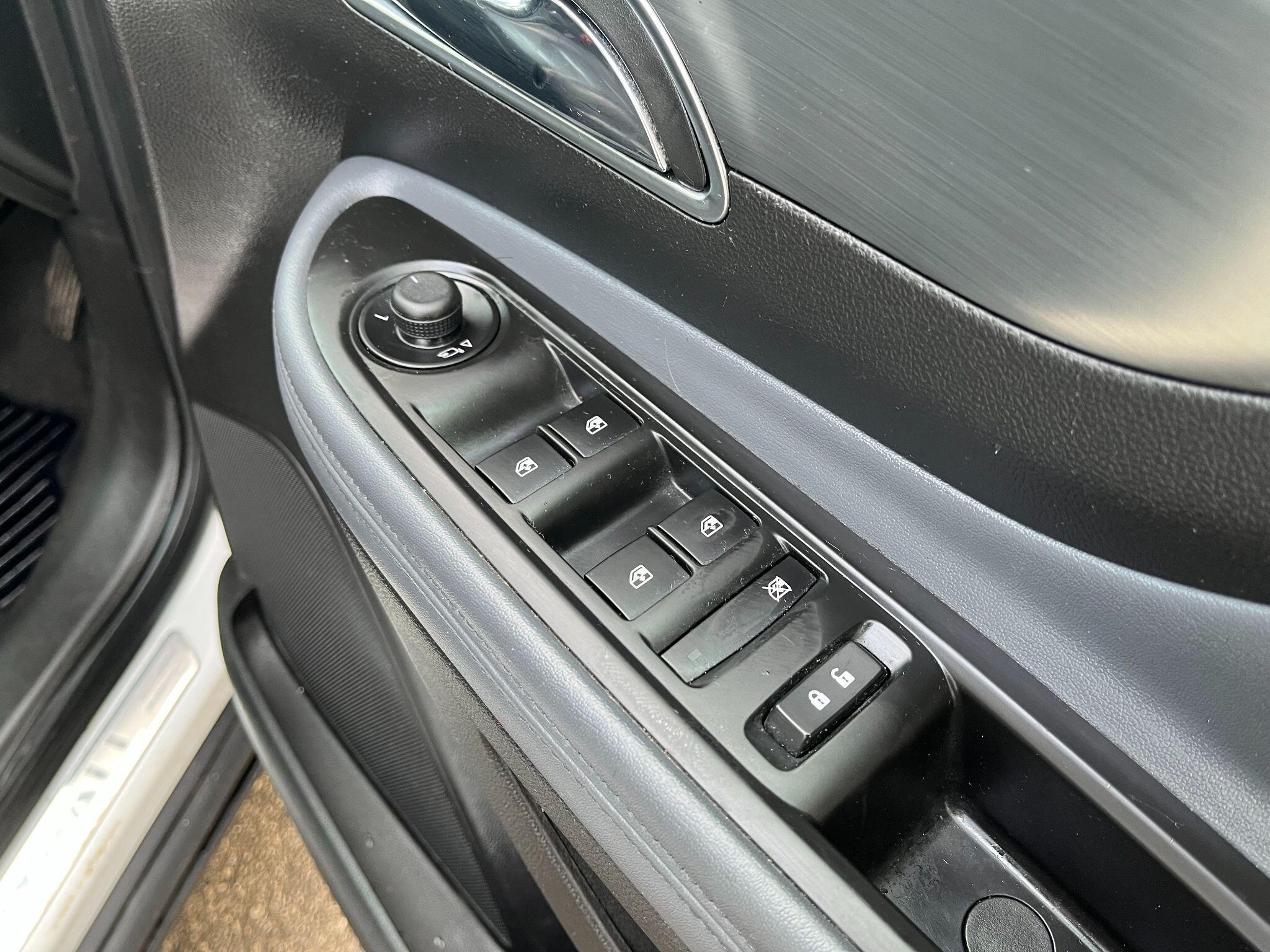 Vauxhall Mokka 1.6 CDTi SE 2WD Euro 6 (s/s) 5dr 5dr Manual 2026