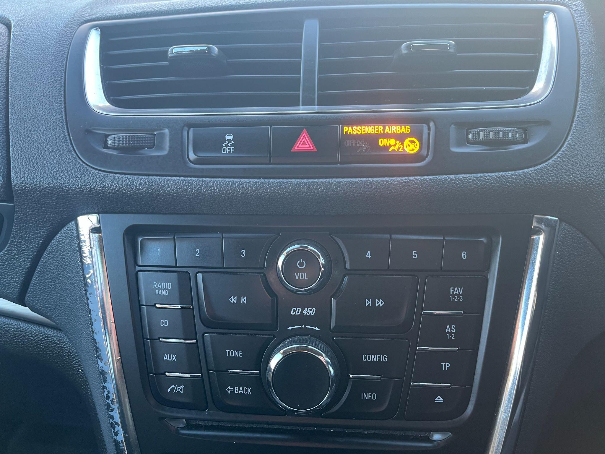 Vauxhall Mokka 1.6 SE 2WD Euro 5 (s/s) 5dr 5dr Manual 2025