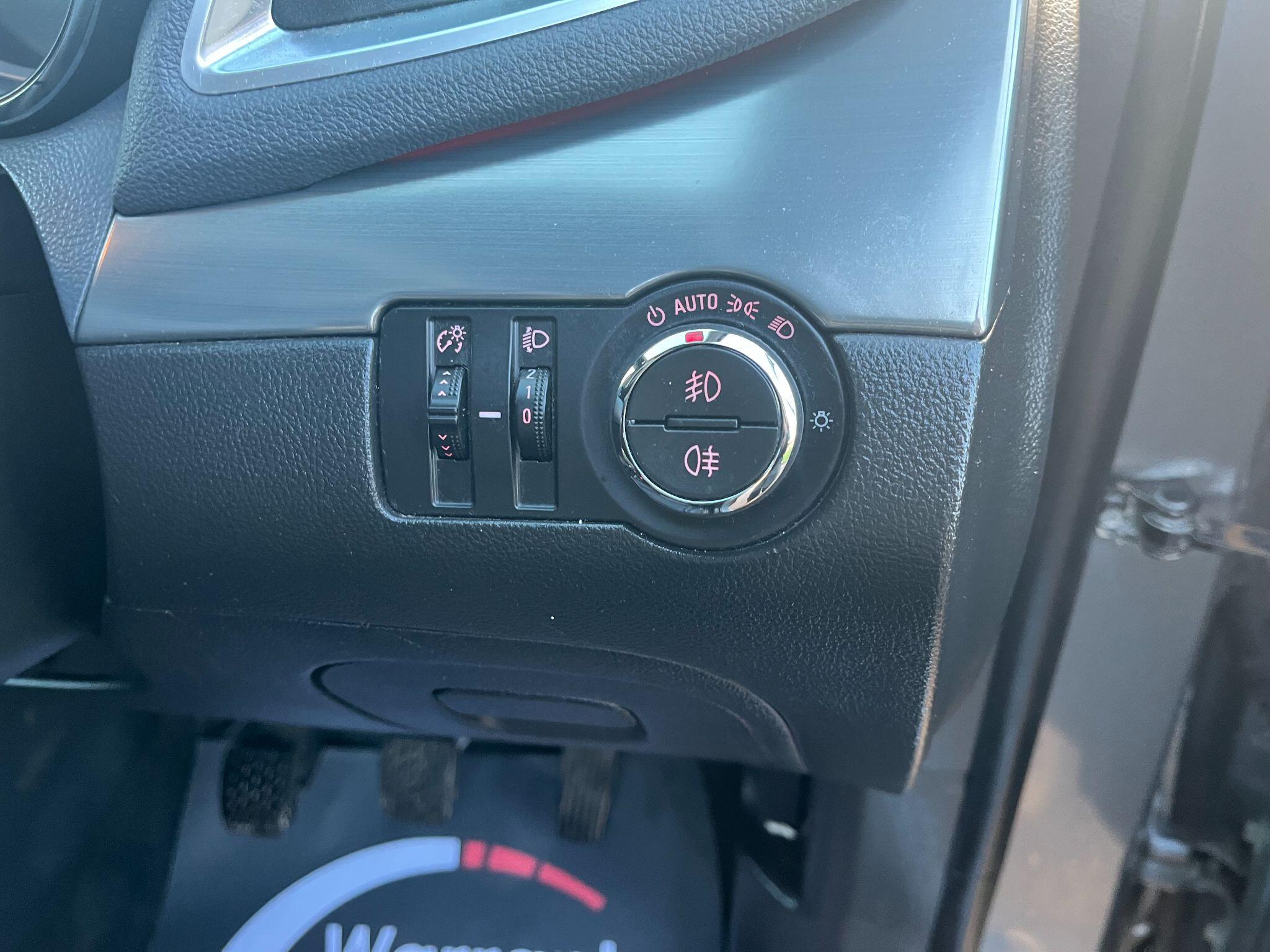 Vauxhall Mokka 1.6 SE 2WD Euro 5 (s/s) 5dr 5dr Manual 2025