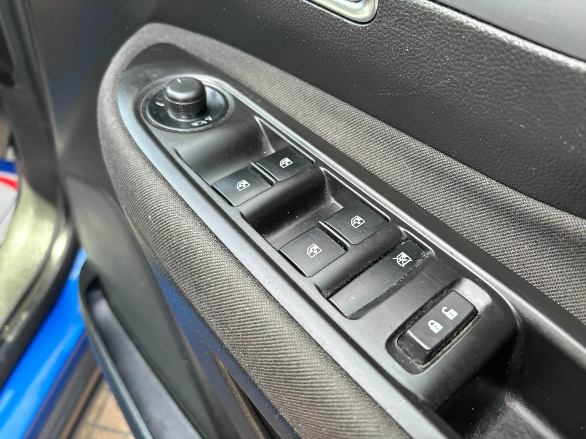 Vauxhall Mokka 1.7 CDTi Tech Line 2WD Euro 5 (s/s) 5dr 5dr Manual 2025