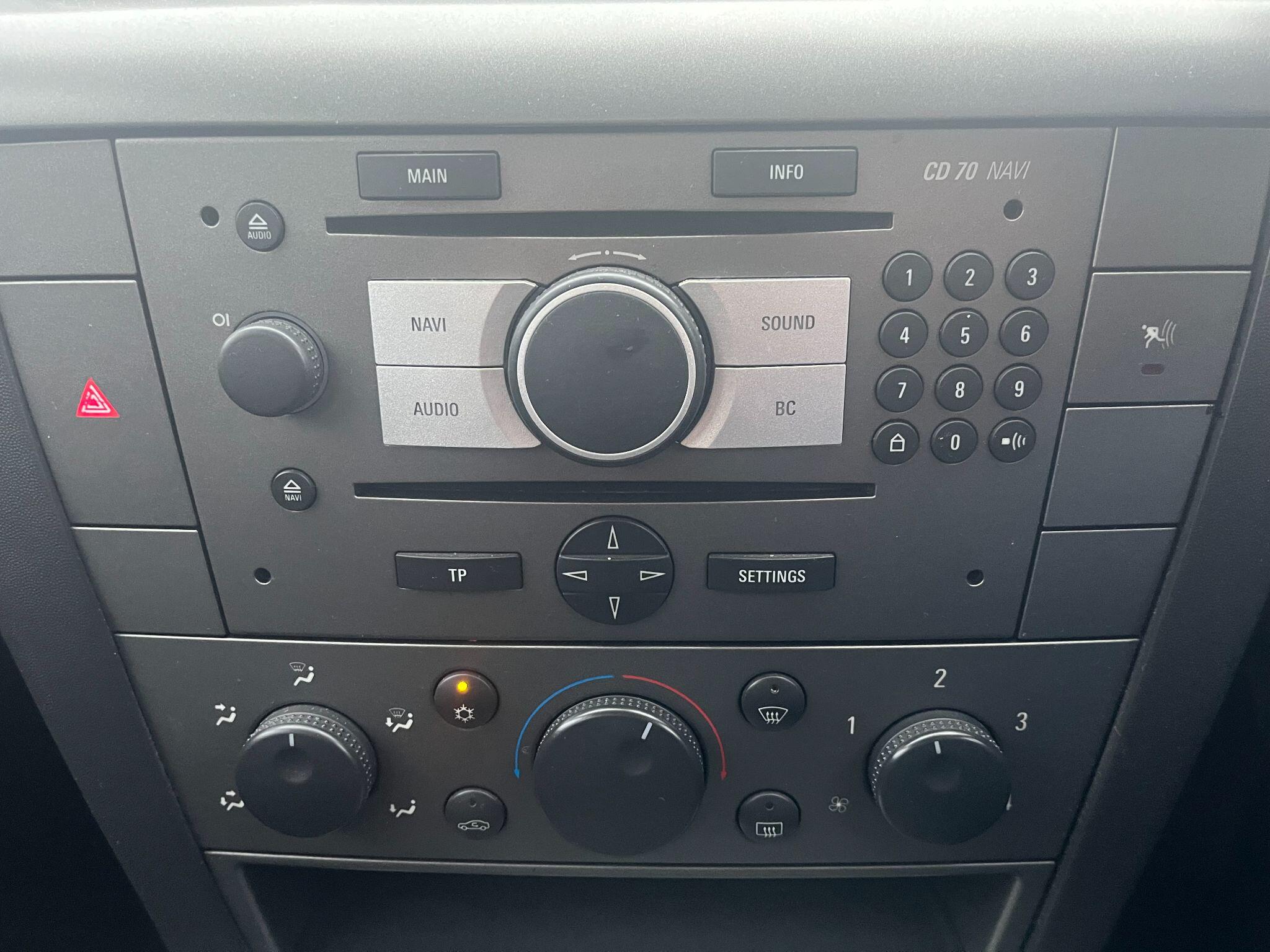 Vauxhall Vectra 1.8 VVT SRi 5dr 5dr Manual 2025