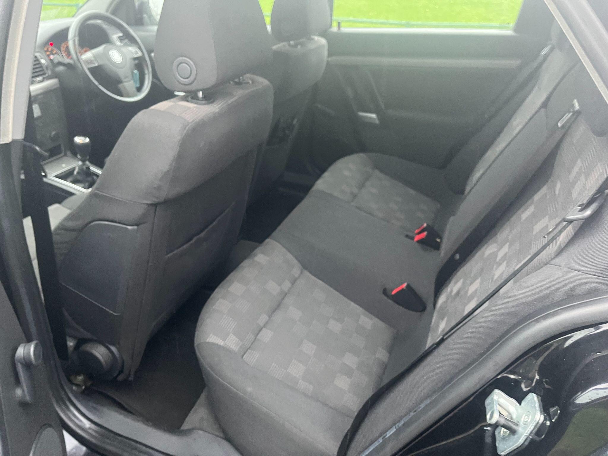 Vauxhall Vectra 1.8 VVT SRi 5dr 5dr Manual 2025