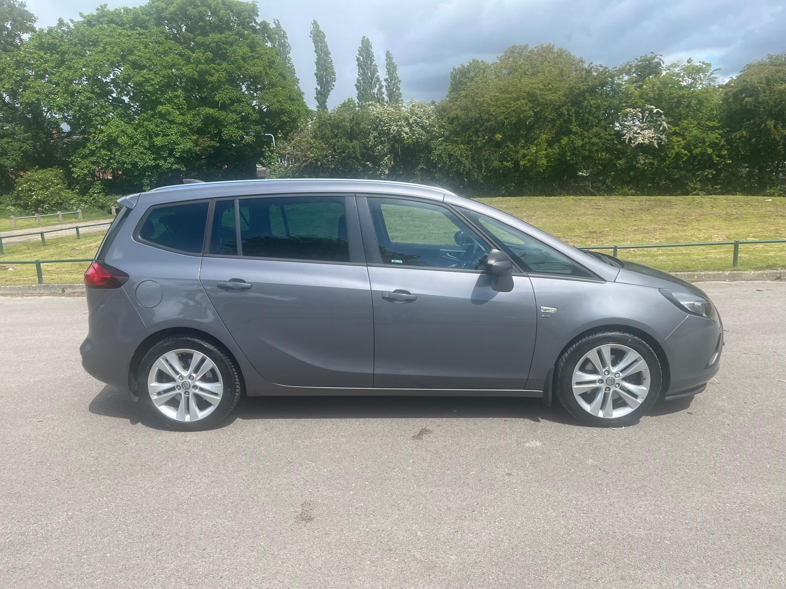 Vauxhall Zafira Tourer 2.0 CDTi SRi Euro 6 (s/s) 5dr 5dr Manual 2026