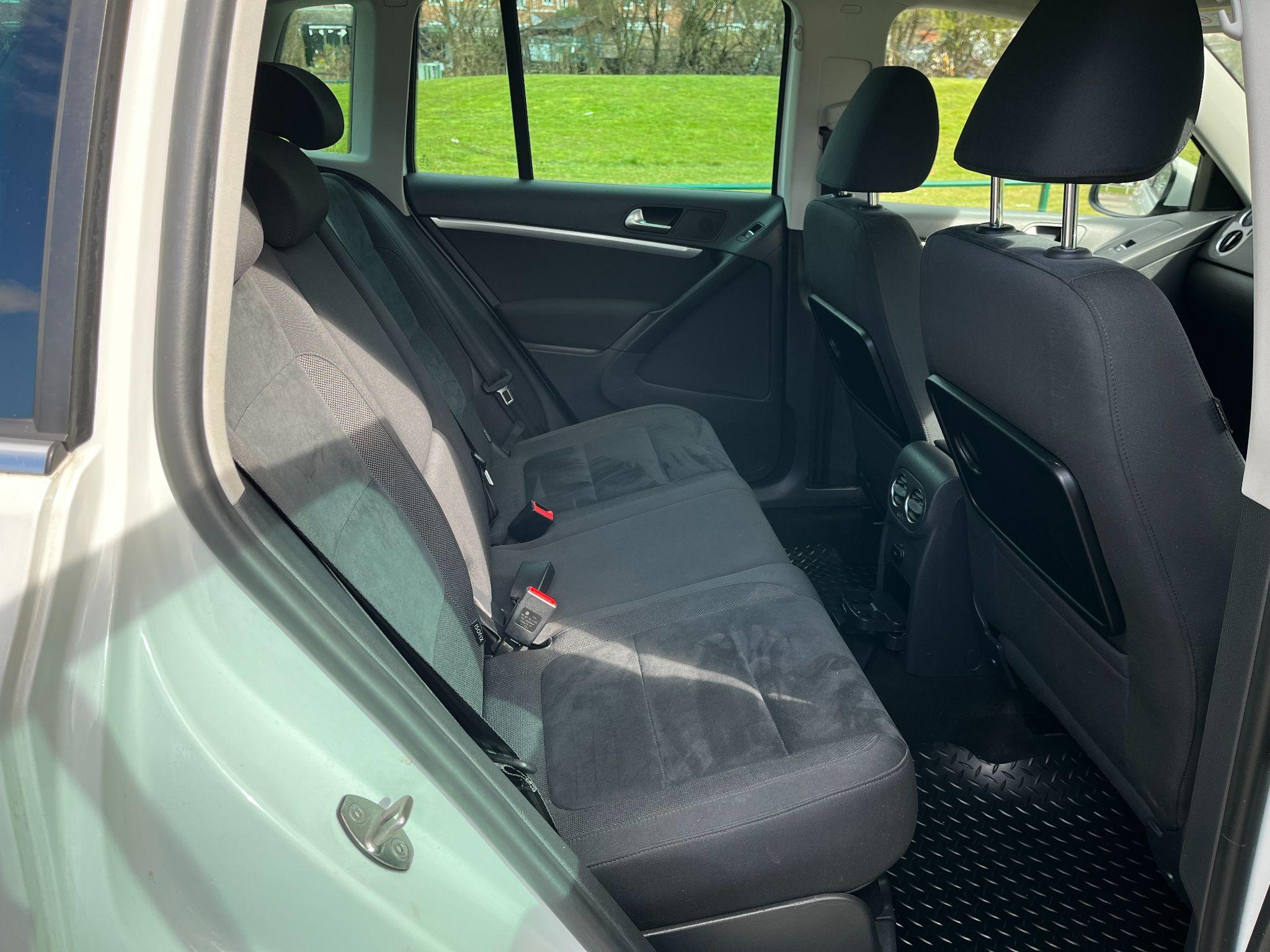 Volkswagen Tiguan 2.0 TDI BlueMotion Tech Match 2WD Euro 5 (s/s) 5dr 5dr Manual 2025