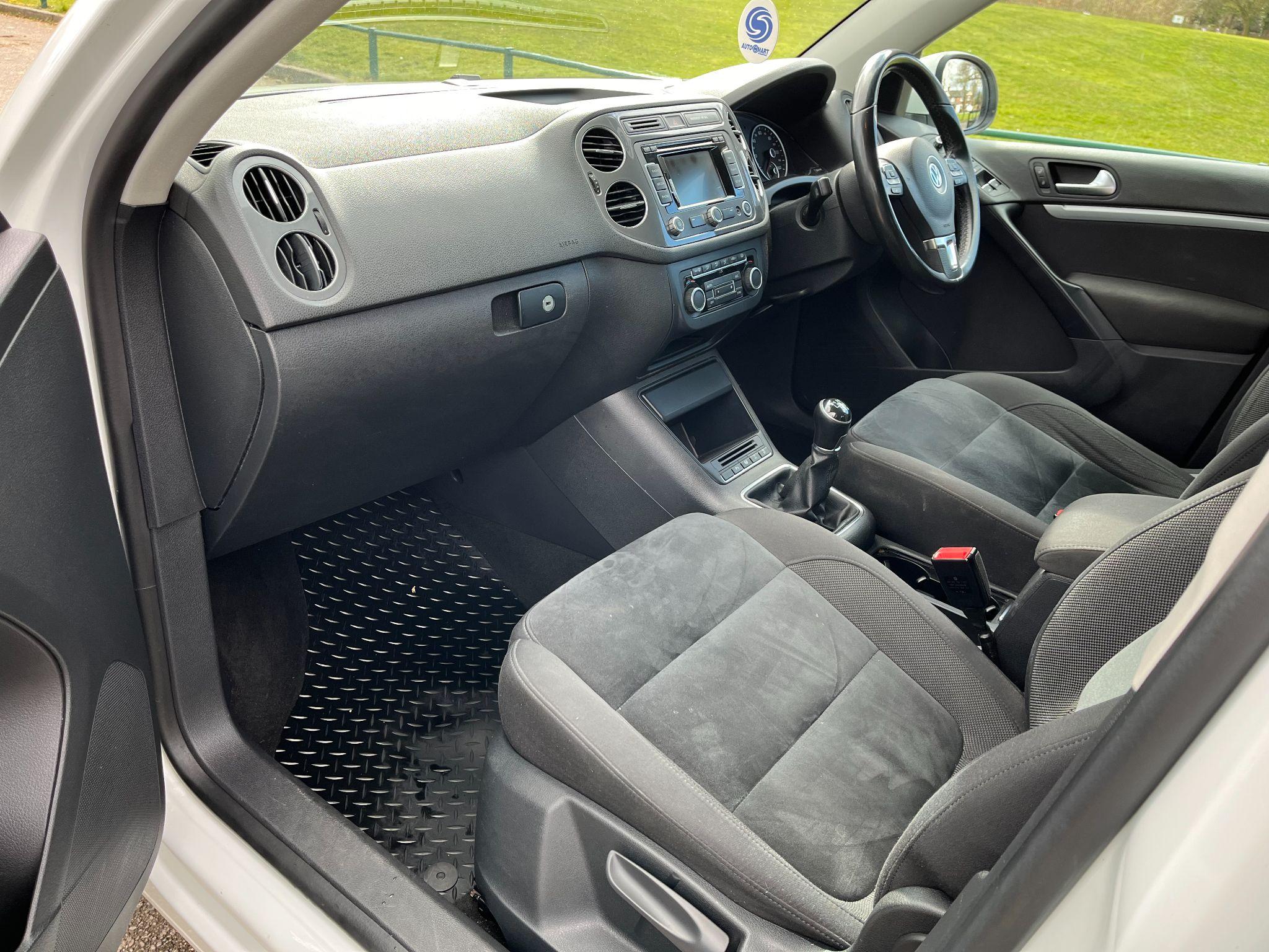 Volkswagen Tiguan 2.0 TDI BlueMotion Tech Match 2WD Euro 5 (s/s) 5dr 5dr Manual 2025