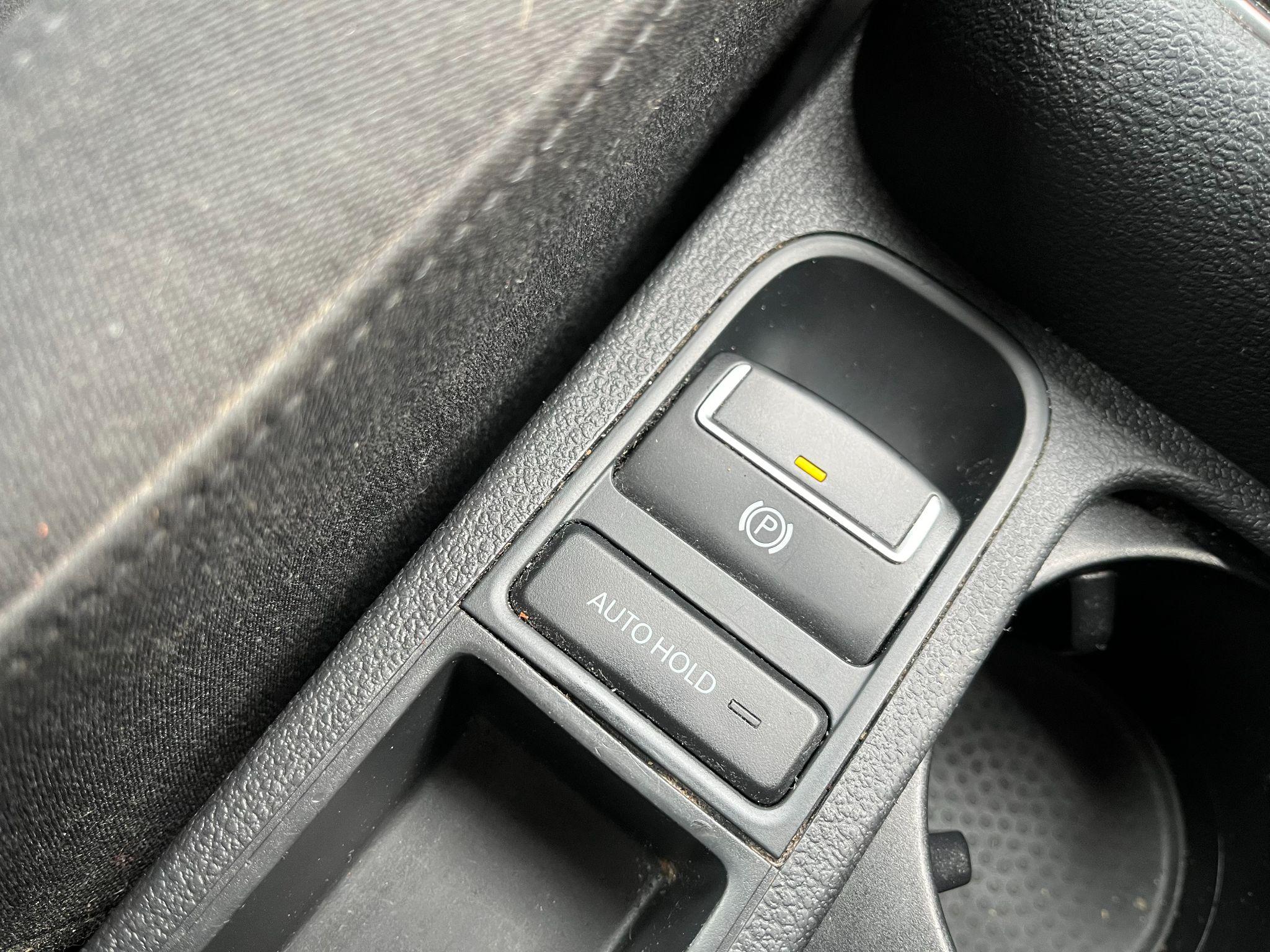 Volkswagen Tiguan 2.0 TDI BlueMotion Tech Match 2WD Euro 5 (s/s) 5dr 5dr Manual 2025