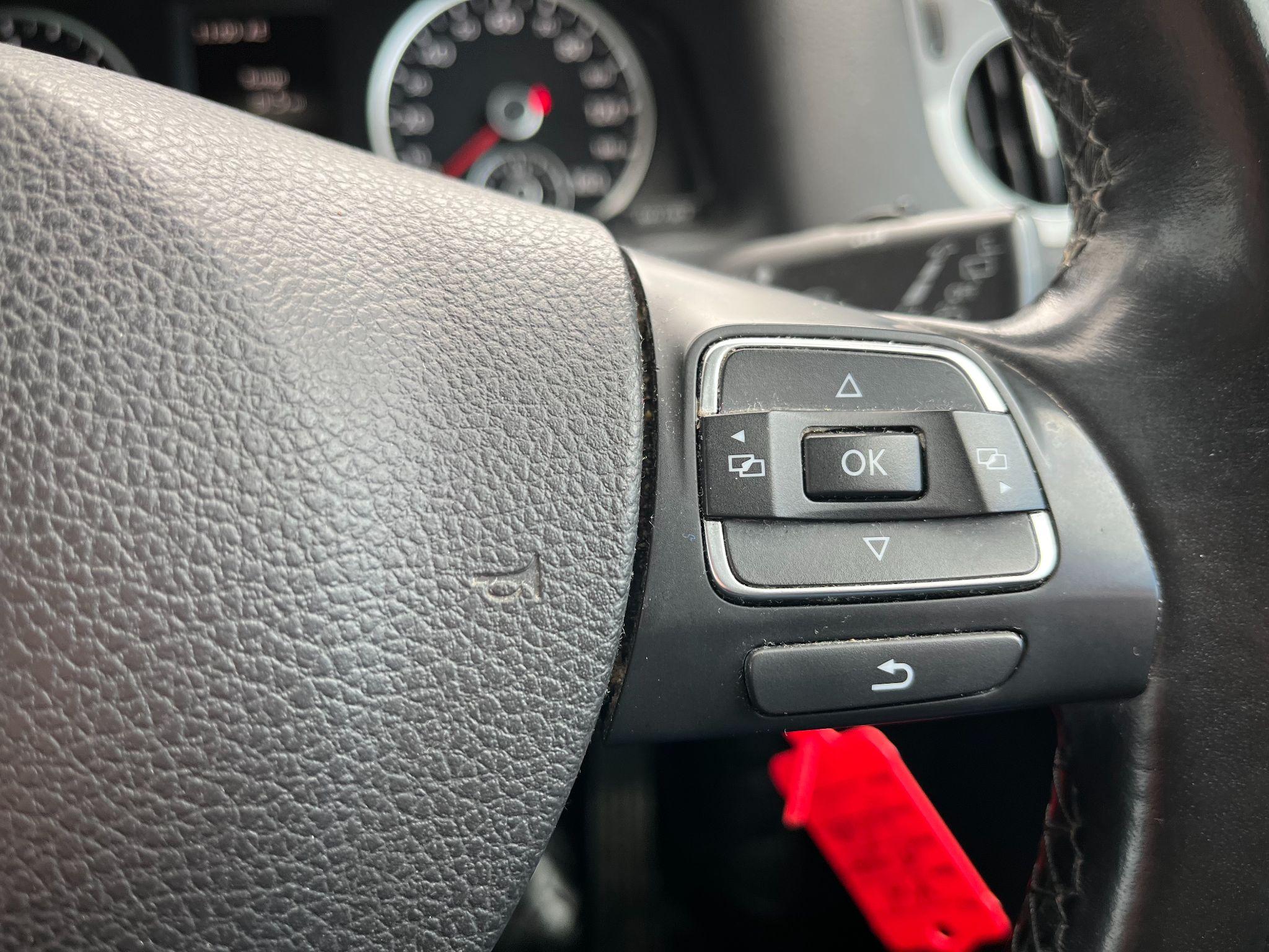 Volkswagen Tiguan 2.0 TDI BlueMotion Tech Match 2WD Euro 5 (s/s) 5dr 5dr Manual 2025