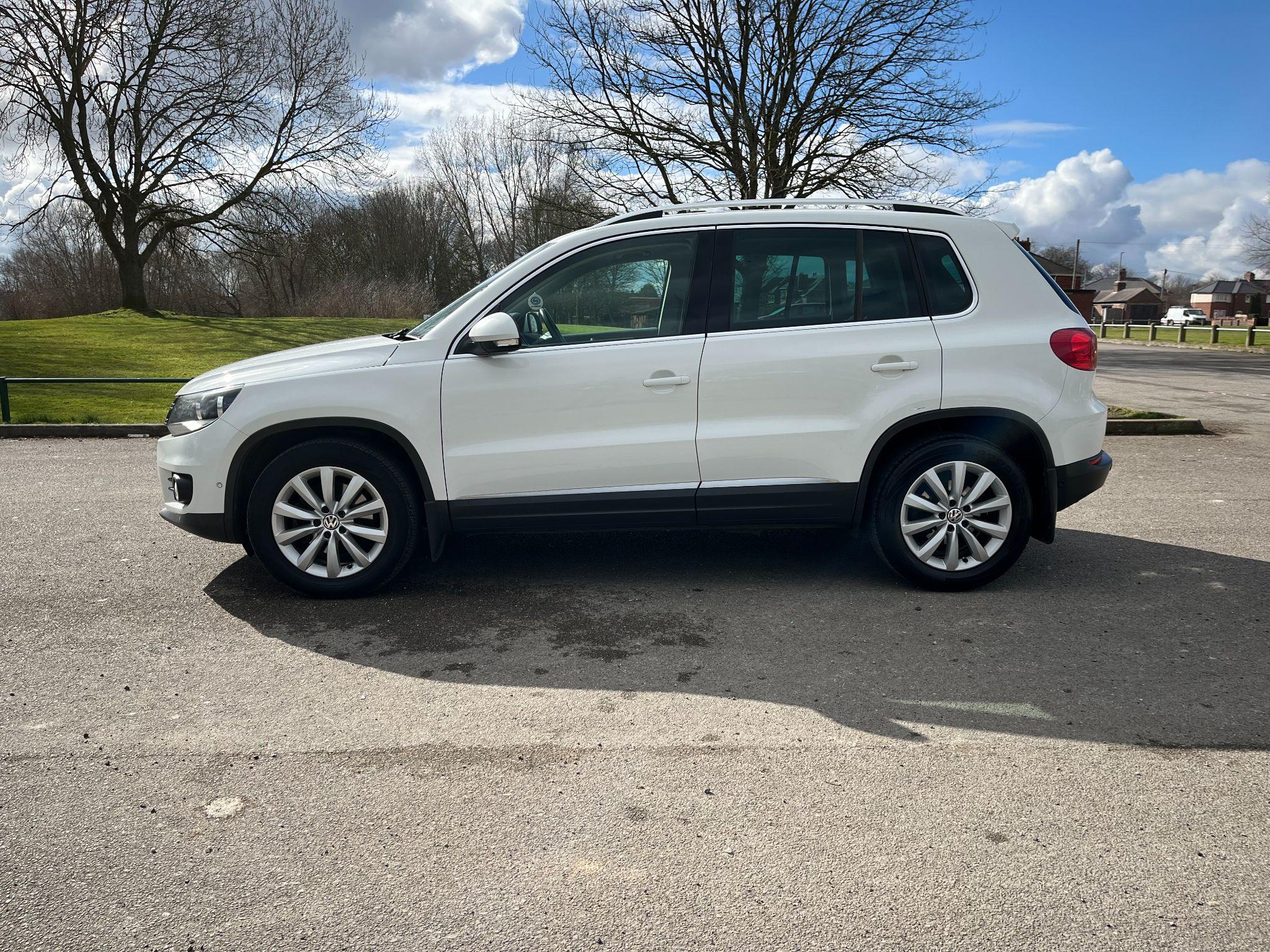 Volkswagen Tiguan 2.0 TDI BlueMotion Tech Match 2WD Euro 5 (s/s) 5dr 5dr Manual 2025