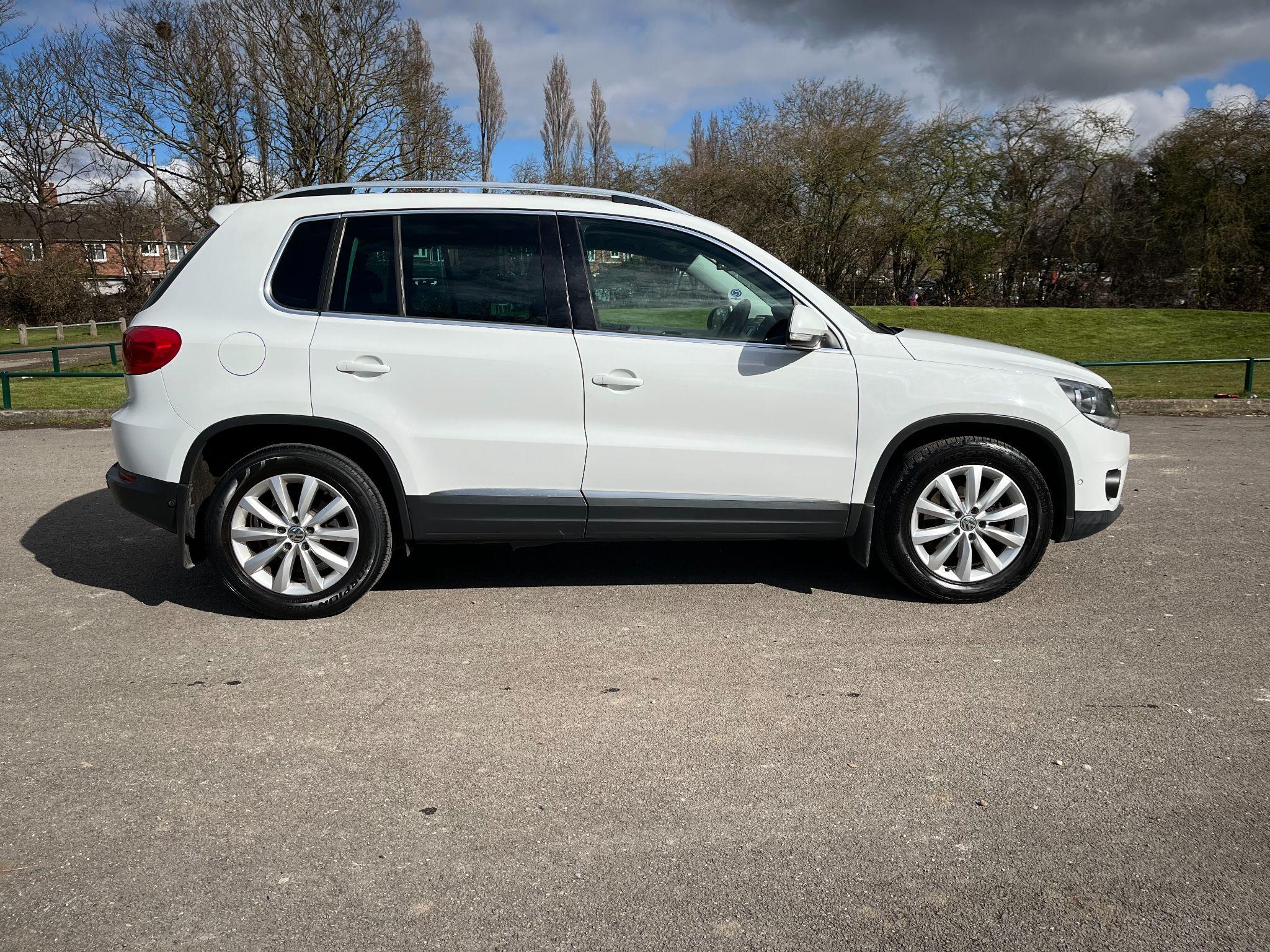 Volkswagen Tiguan 2.0 TDI BlueMotion Tech Match 2WD Euro 5 (s/s) 5dr 5dr Manual 2025