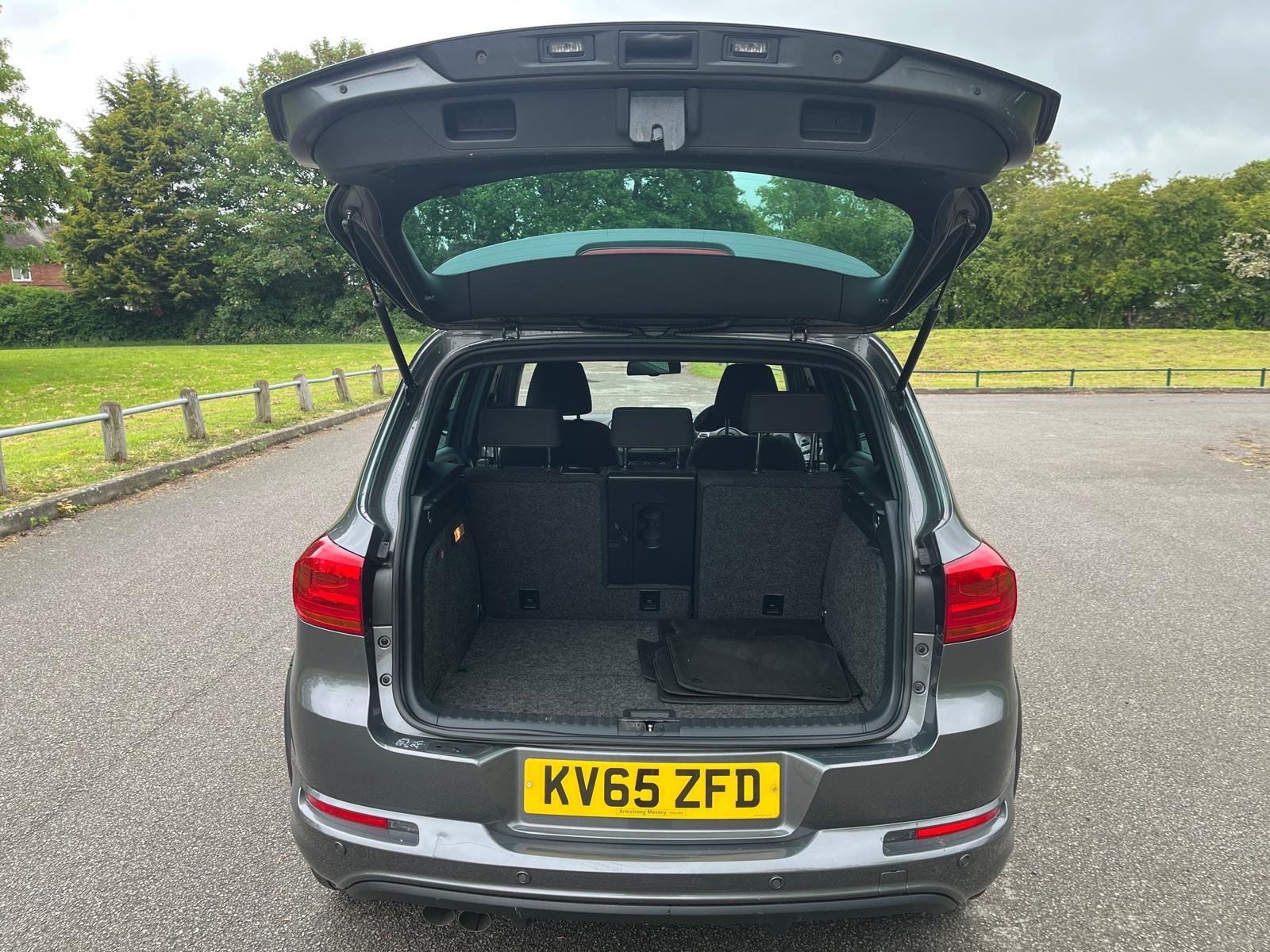 Volkswagen Tiguan 2.0 TDI BlueMotion Tech R-Line DSG 4WD Euro 6 (s/s) 5dr 5dr Automatic 2026