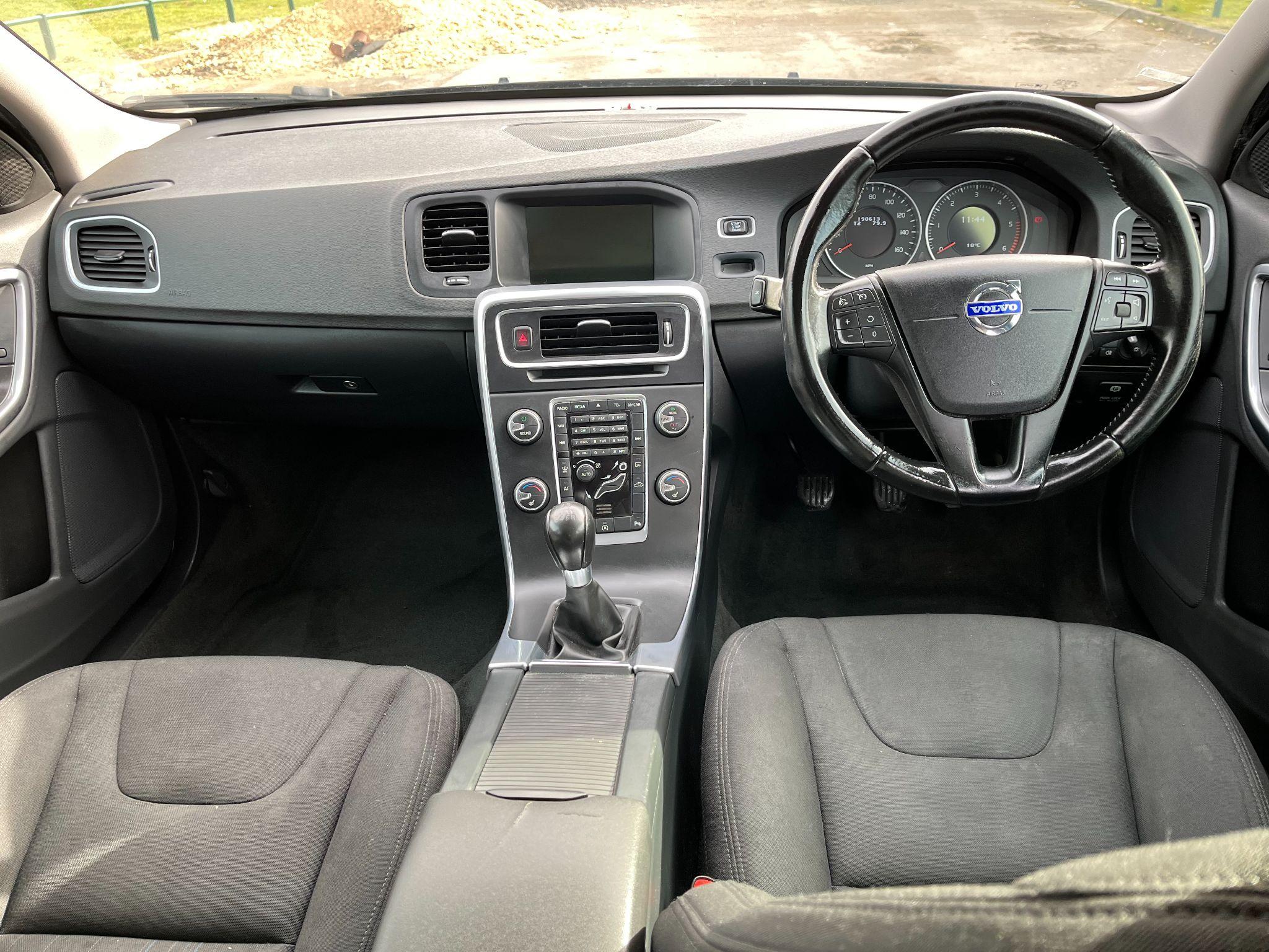 Volvo V60 2.0 D3 ES Nav Euro 5 (s/s) 5dr 5dr Manual 2025