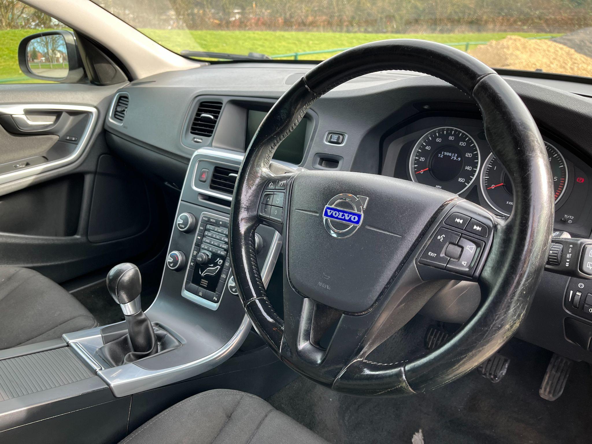 Volvo V60 2.0 D3 ES Nav Euro 5 (s/s) 5dr 5dr Manual 2025