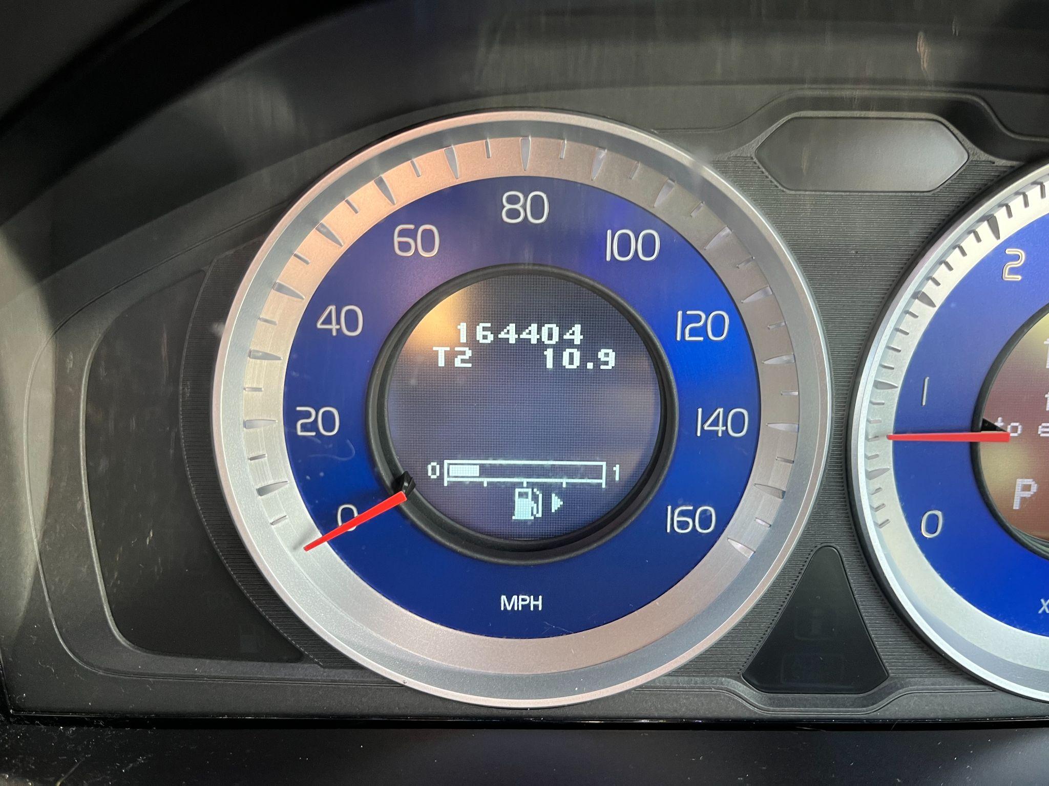 Volvo XC60 2.0 D3 R-Design Geartronic Euro 5 5dr 5dr Automatic 2025