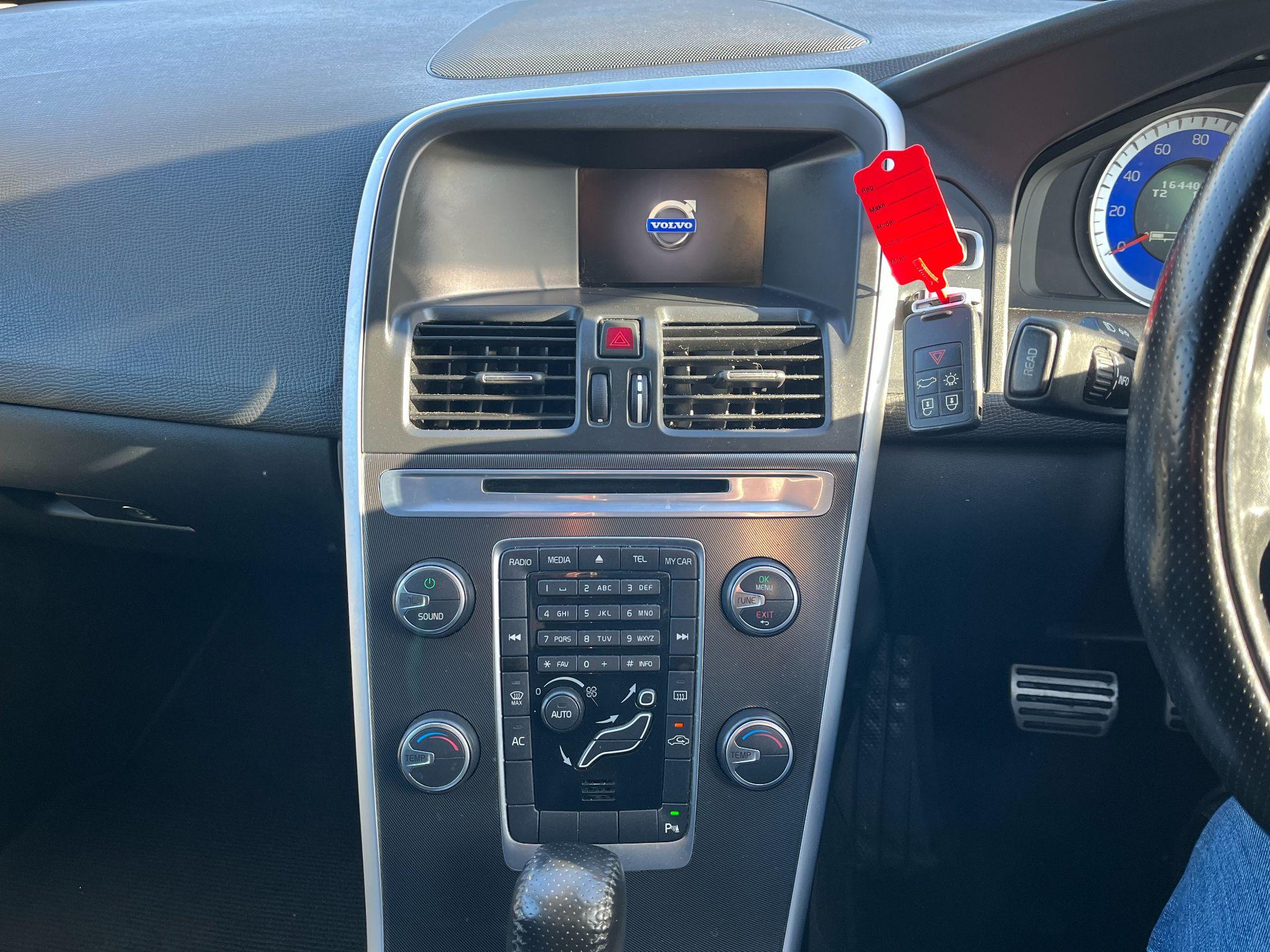 Volvo XC60 2.0 D3 R-Design Geartronic Euro 5 5dr 5dr Automatic 2025