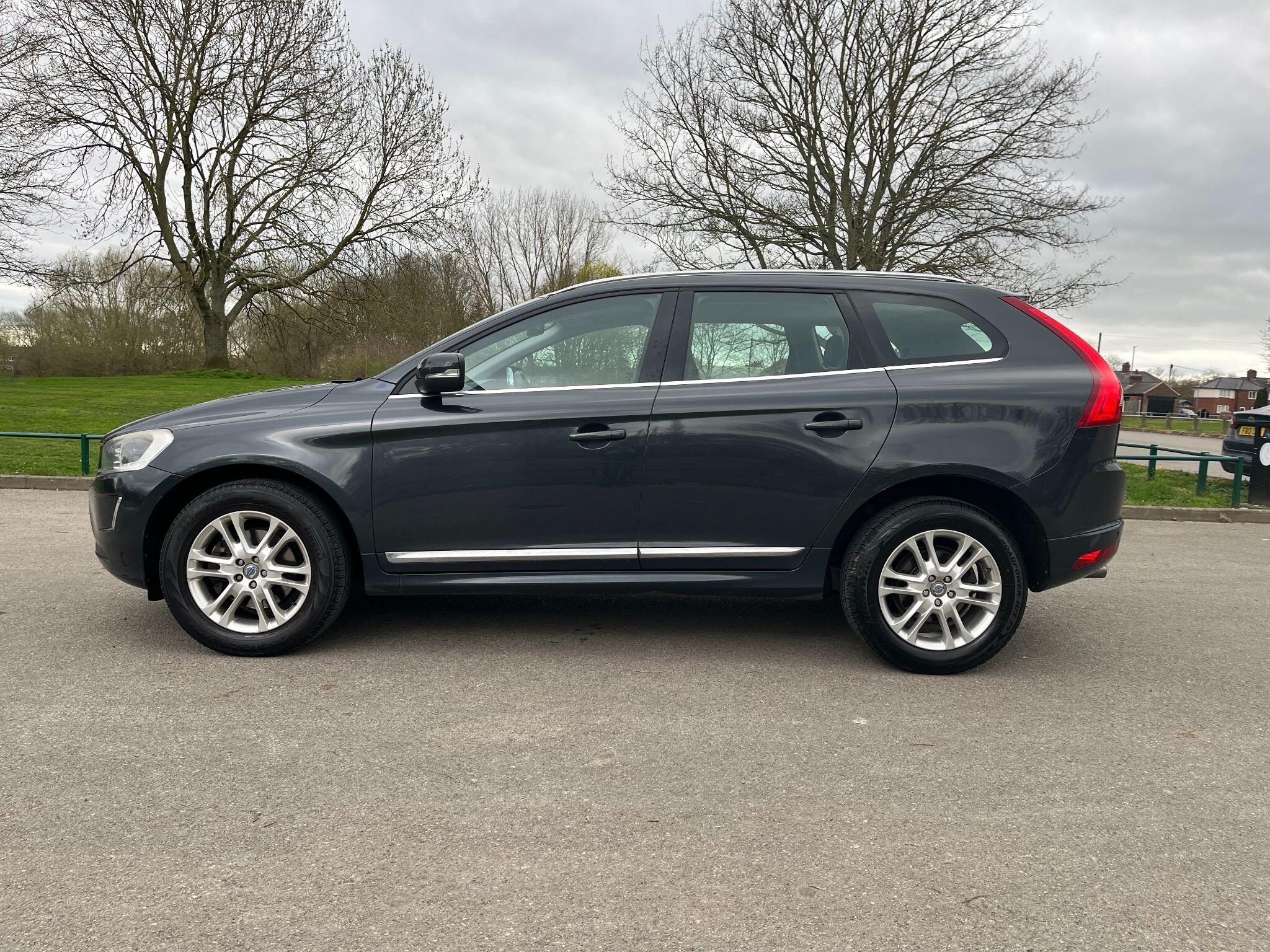 Volvo XC60 2.0 D4 SE Lux Nav SUV 5dr Diesel Manual Euro 5 (s/s) (163 ps) 5dr Manual 2026