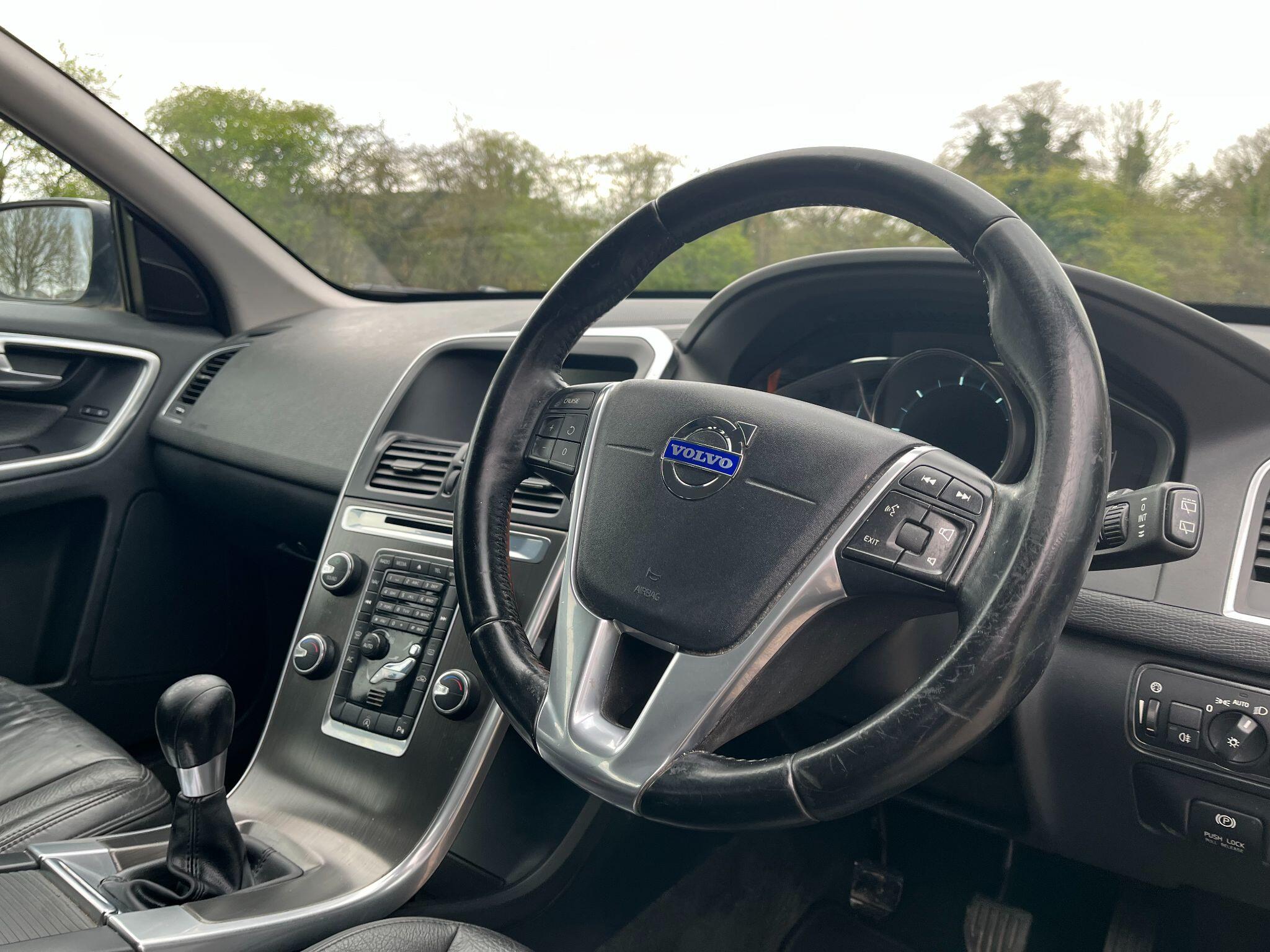 Volvo XC60 2.0 D4 SE Lux Nav SUV 5dr Diesel Manual Euro 5 (s/s) (163 ps) 5dr Manual 2026