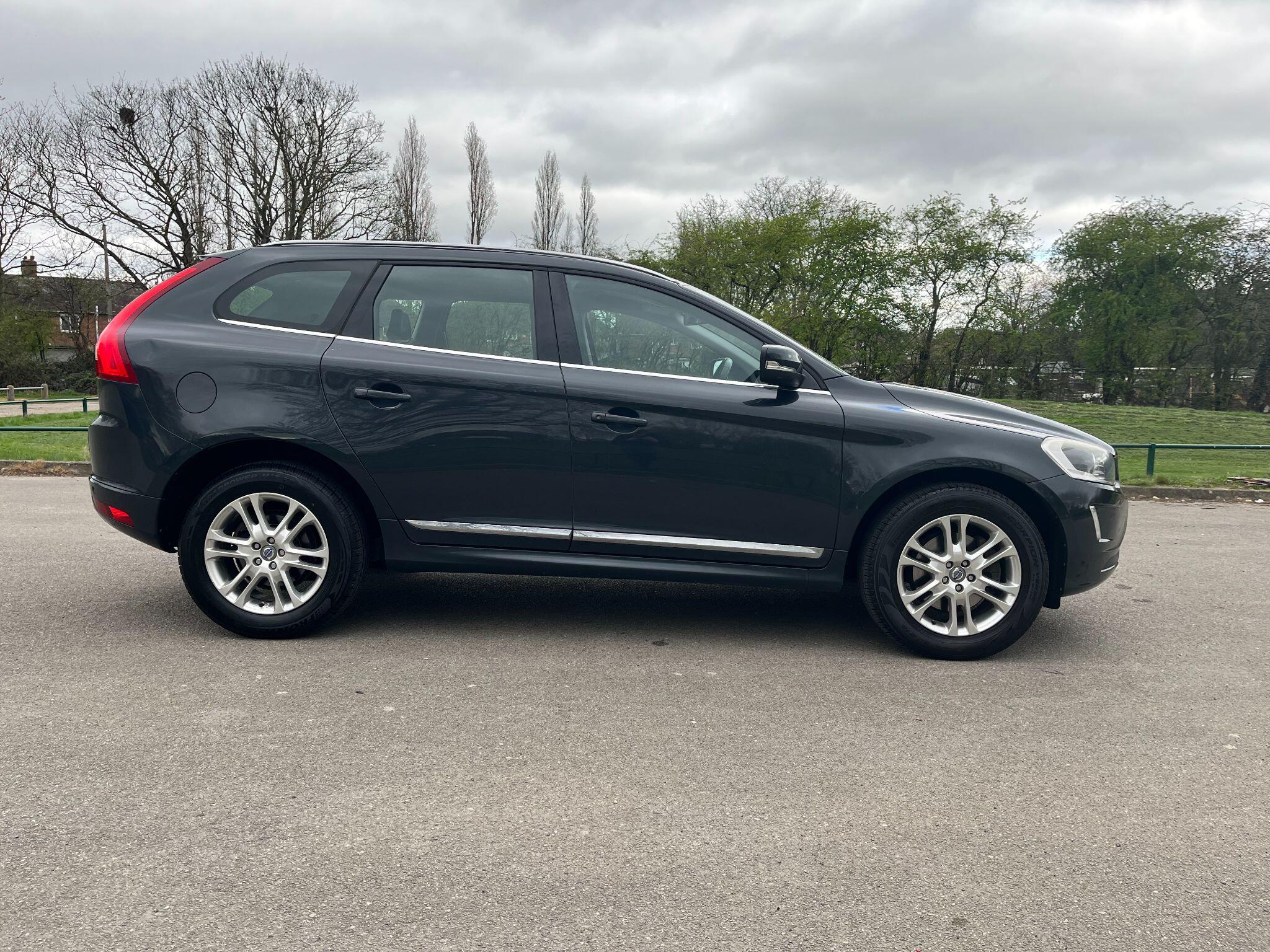 Volvo XC60 2.0 D4 SE Lux Nav SUV 5dr Diesel Manual Euro 5 (s/s) (163 ps) 5dr Manual 2026