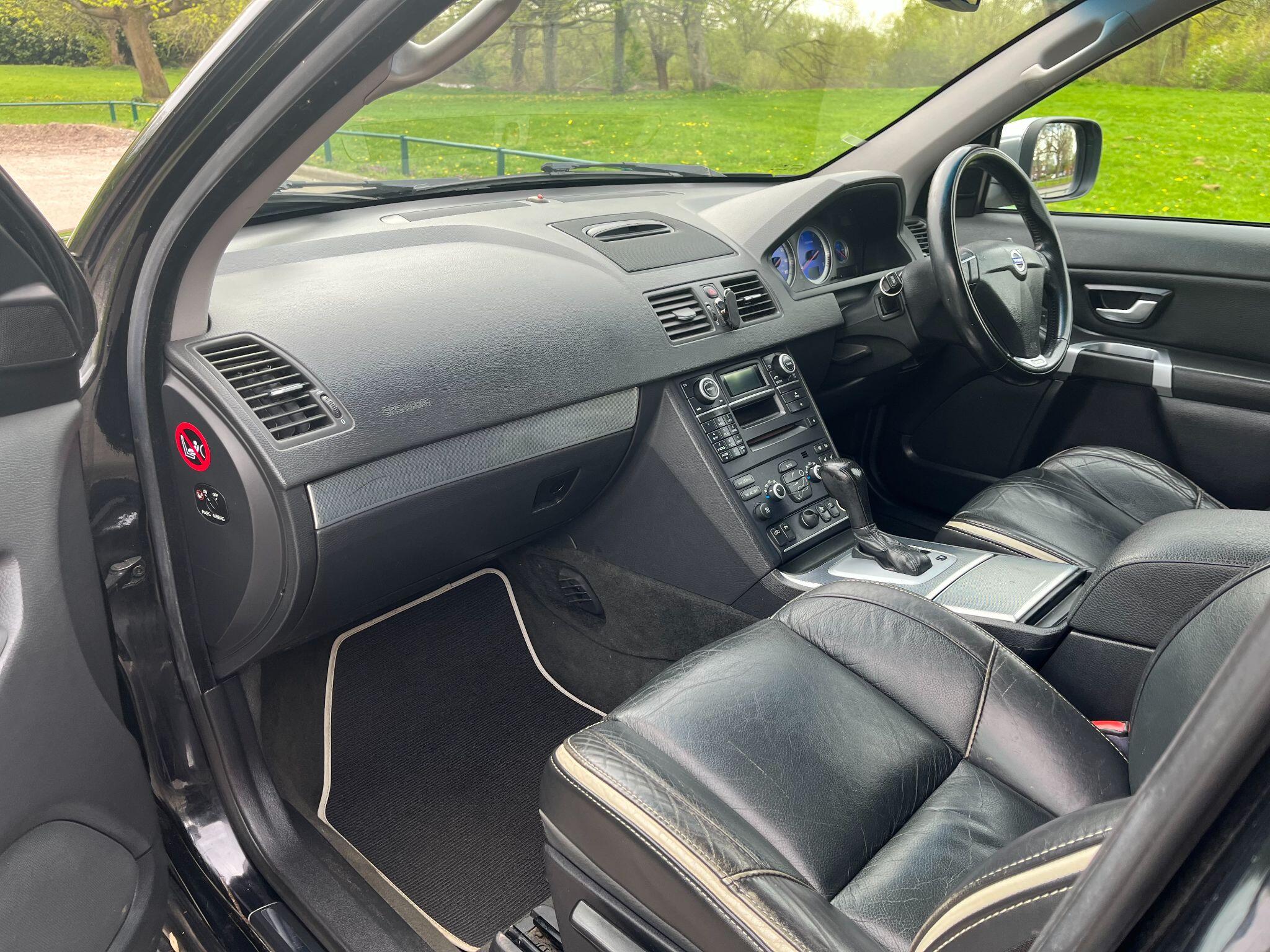 Volvo XC90 2.4 D5 R-Design Geartronic AWD 5dr 5dr Automatic 2026