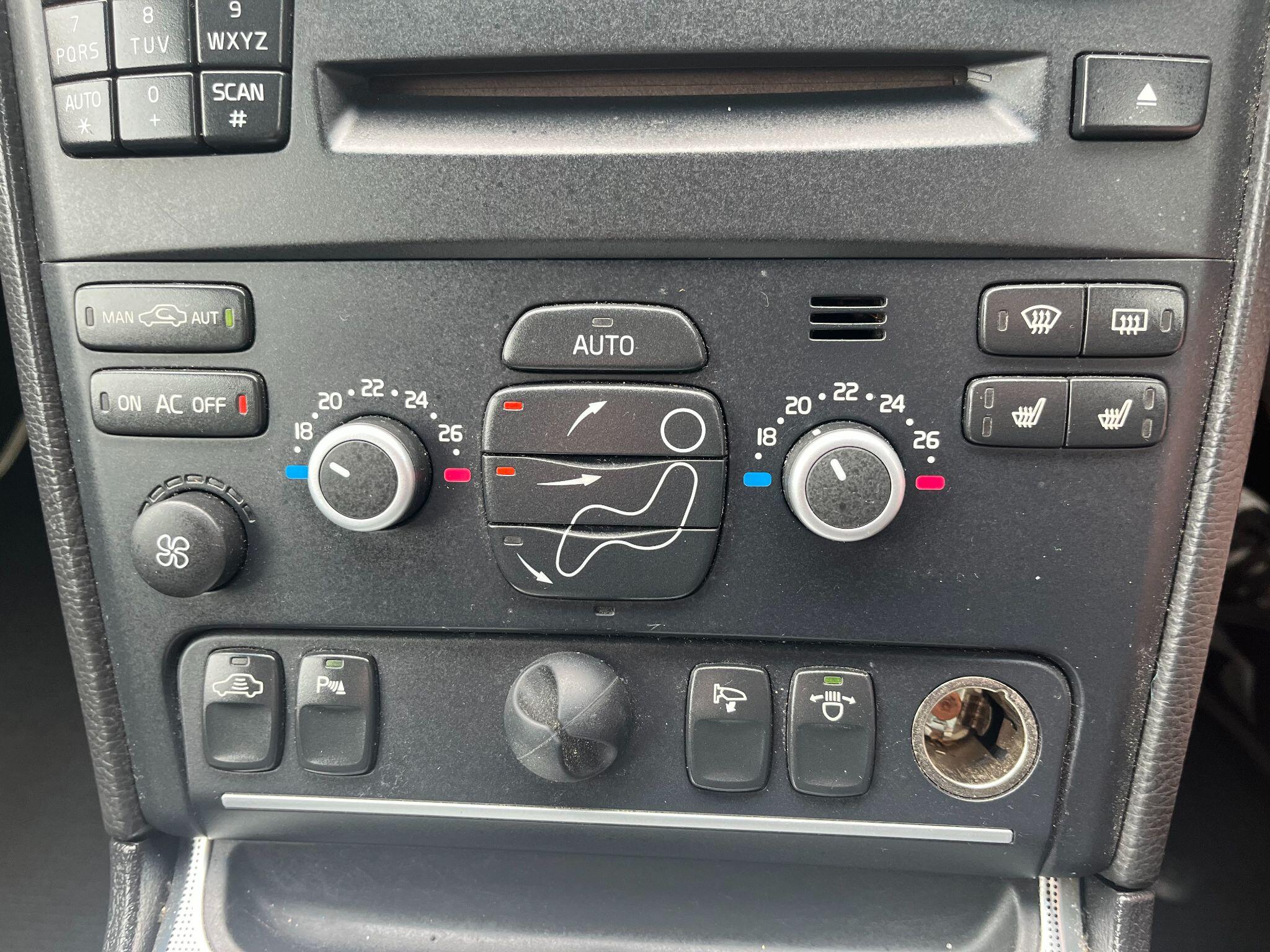 Volvo XC90 2.4 D5 R-Design Geartronic AWD 5dr 5dr Automatic 2026