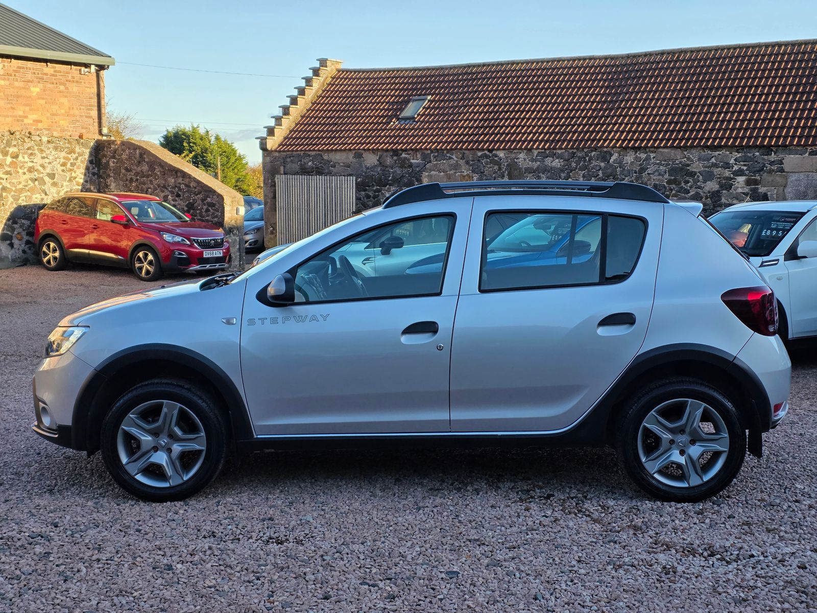 Dacia Sandero 0.9L Stepway Ambiance TCE Hatchback 5dr Petrol Manual Euro 6 (90 bhp) 5dr Manual 2018