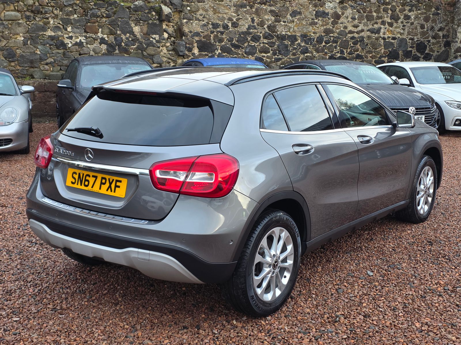 Mercedes-Benz GLA 2.1L 200 SE Executive D SUV 5dr Diesel Manual Euro 6 (134 bhp) 5dr Manual 2017