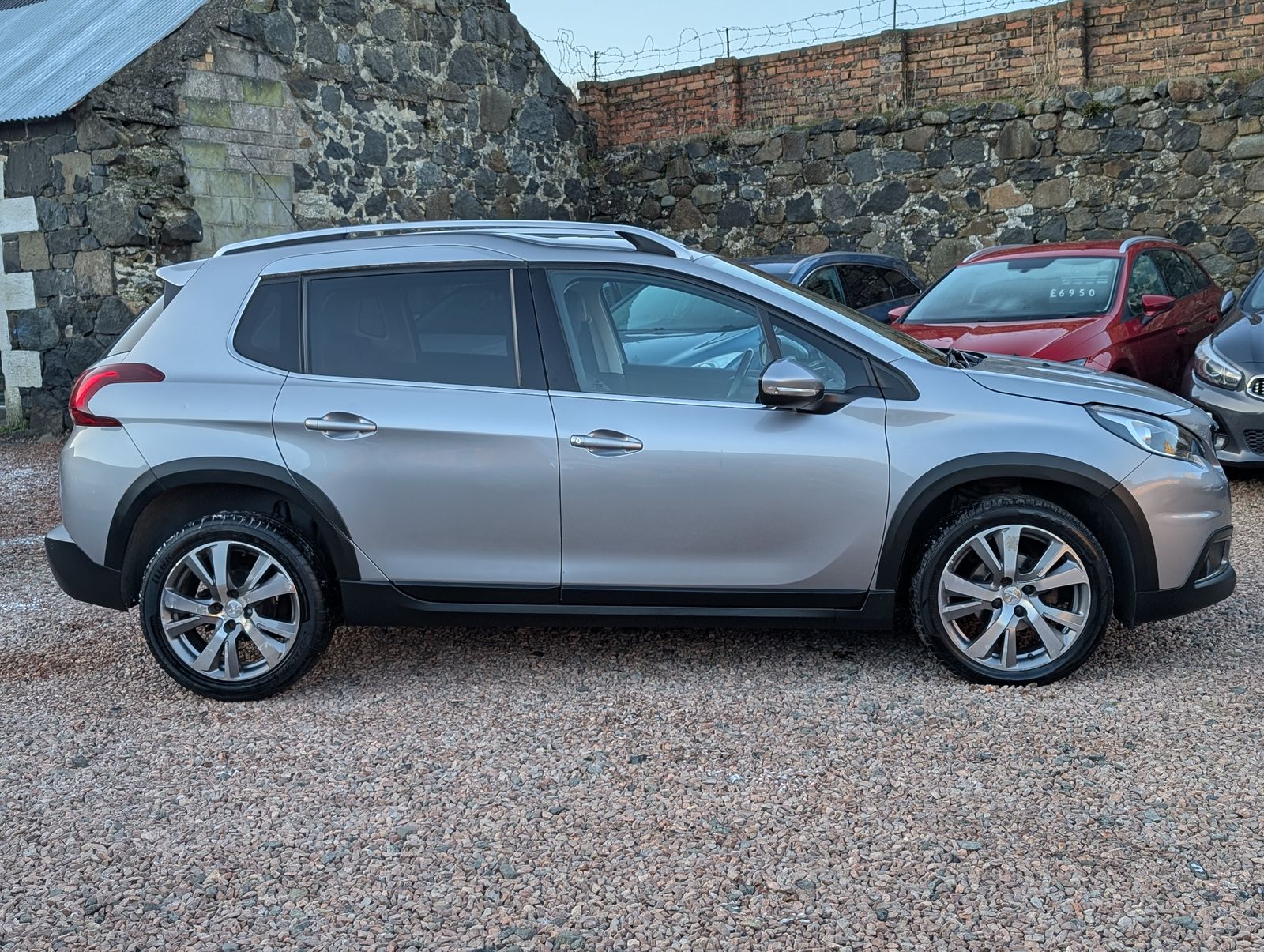 Peugeot 2008 1.6L BLUE HDI ALLURE SUV 5dr Diesel Manual Euro 6 (100 bhp) 5dr Manual 2017