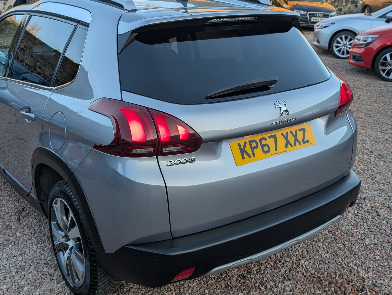 Peugeot 2008 1.6L BLUE HDI ALLURE SUV 5dr Diesel Manual Euro 6 (100 bhp) 5dr Manual 2017