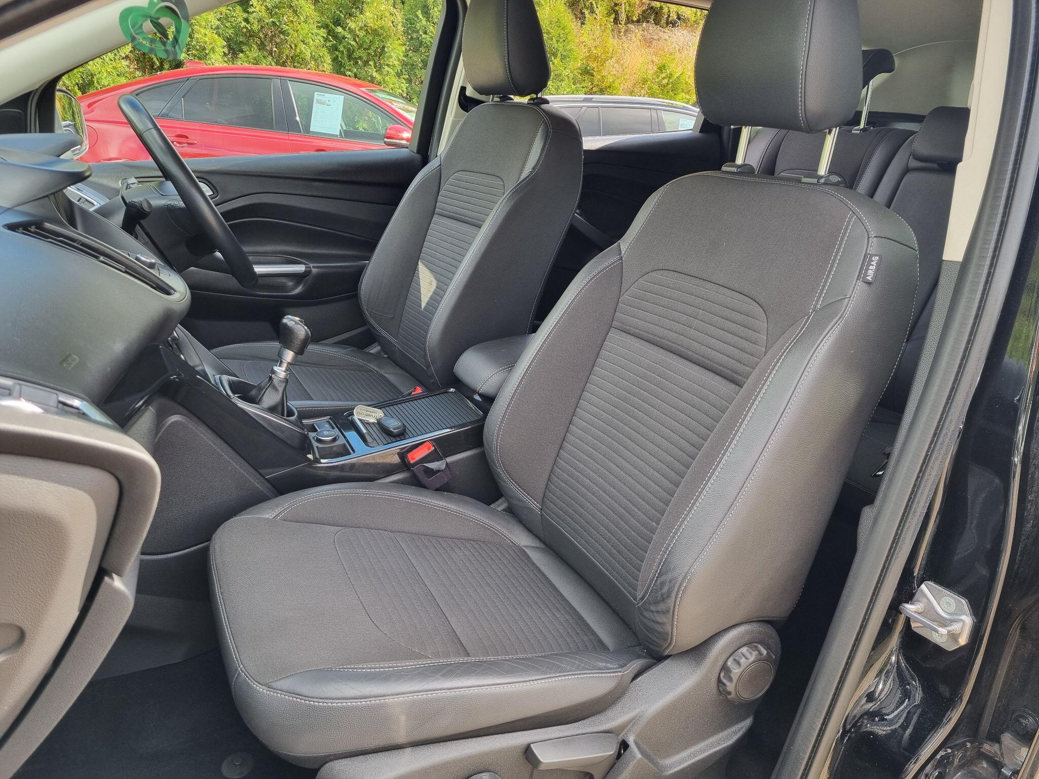 Ford Kuga 2.0 TDCi EcoBlue Titanium Edition Euro 6 (s/s) 5dr 5dr Manual 2019
