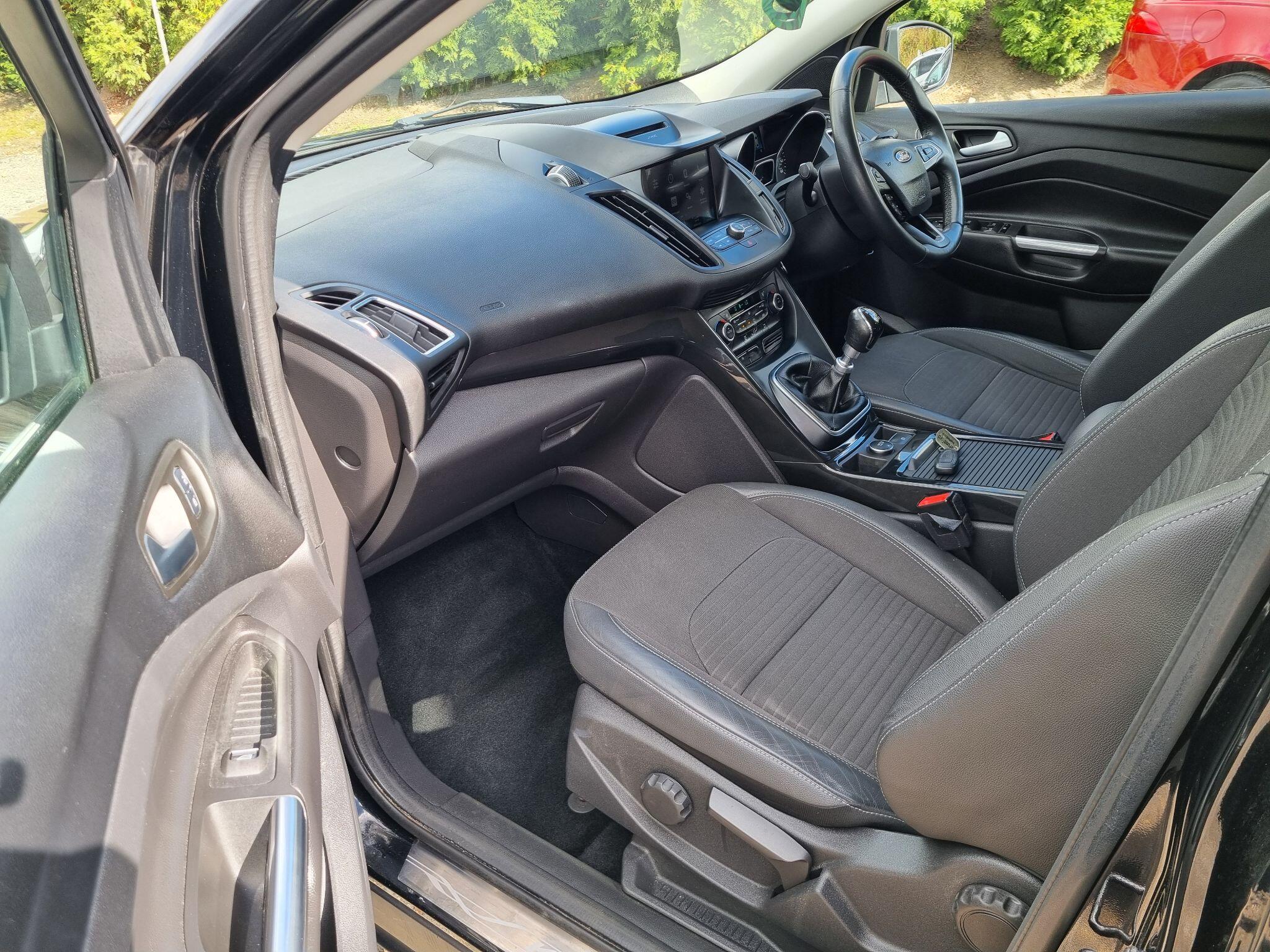Ford Kuga 2.0 TDCi EcoBlue Titanium Edition Euro 6 (s/s) 5dr 5dr Manual 2019