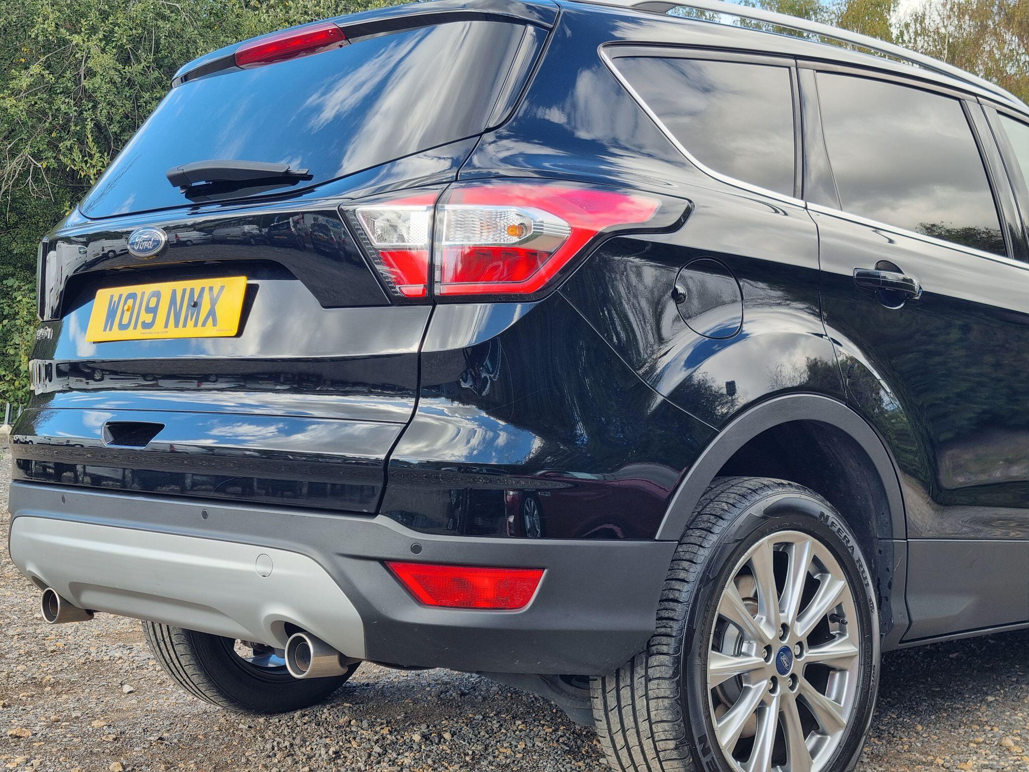 Ford Kuga 2.0 TDCi EcoBlue Titanium Edition Euro 6 (s/s) 5dr 5dr Manual 2019