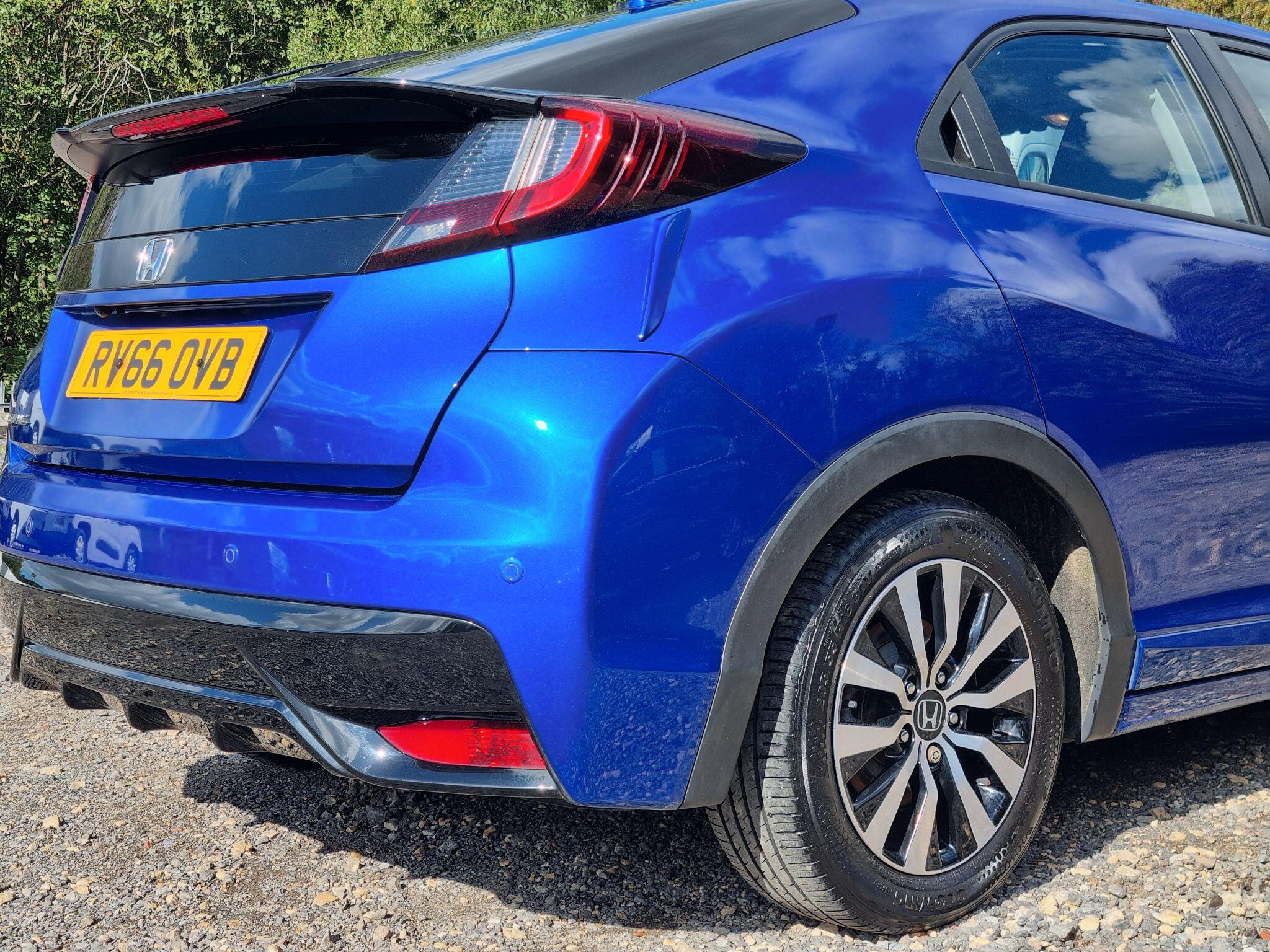 Honda Civic 1.6 i-DTEC SE Plus (Navi) Euro 5 (s/s) 5dr 5dr Manual 2016