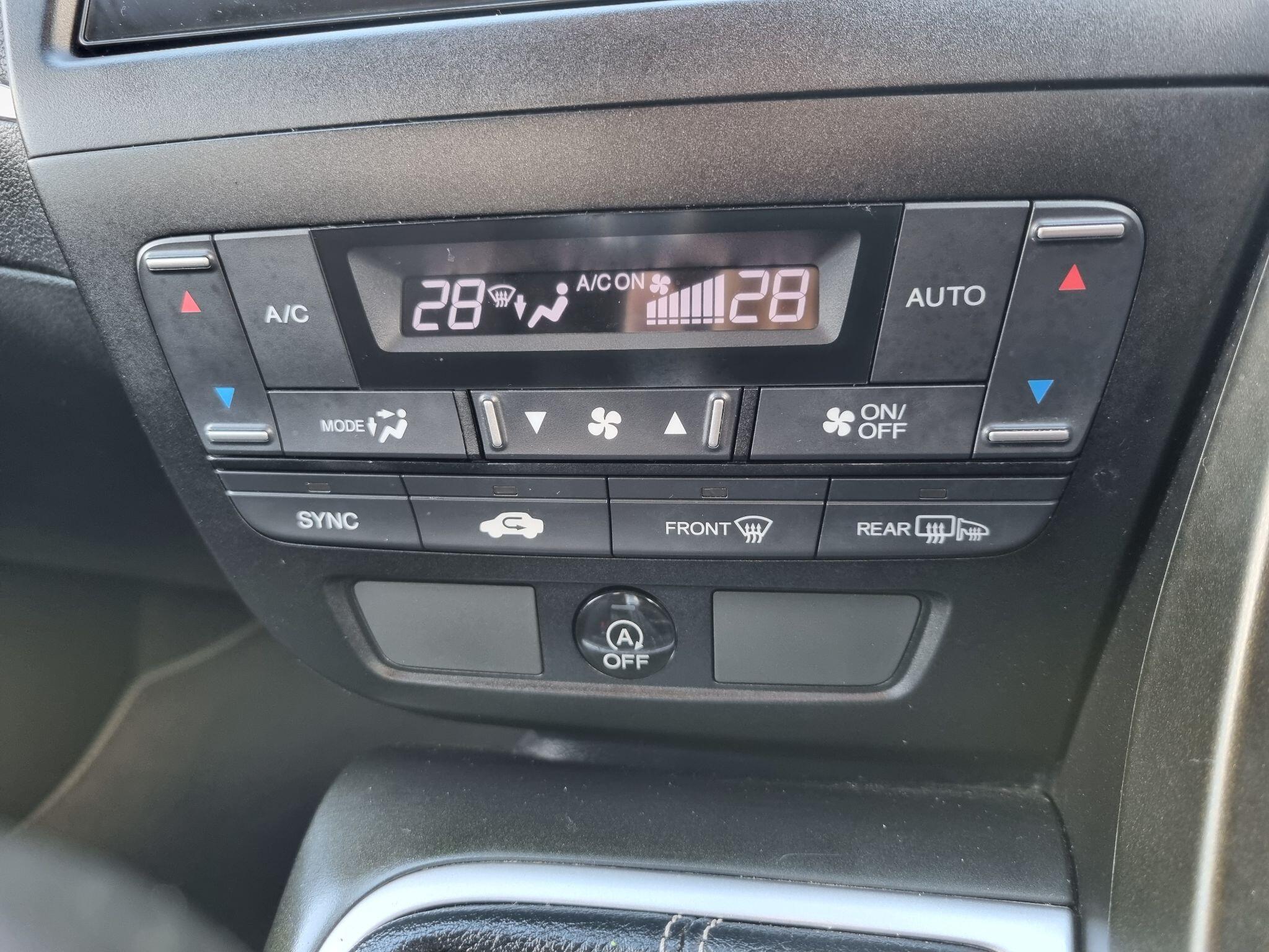 Honda Civic 1.6 i-DTEC SE Plus (Navi) Euro 5 (s/s) 5dr 5dr Manual 2016