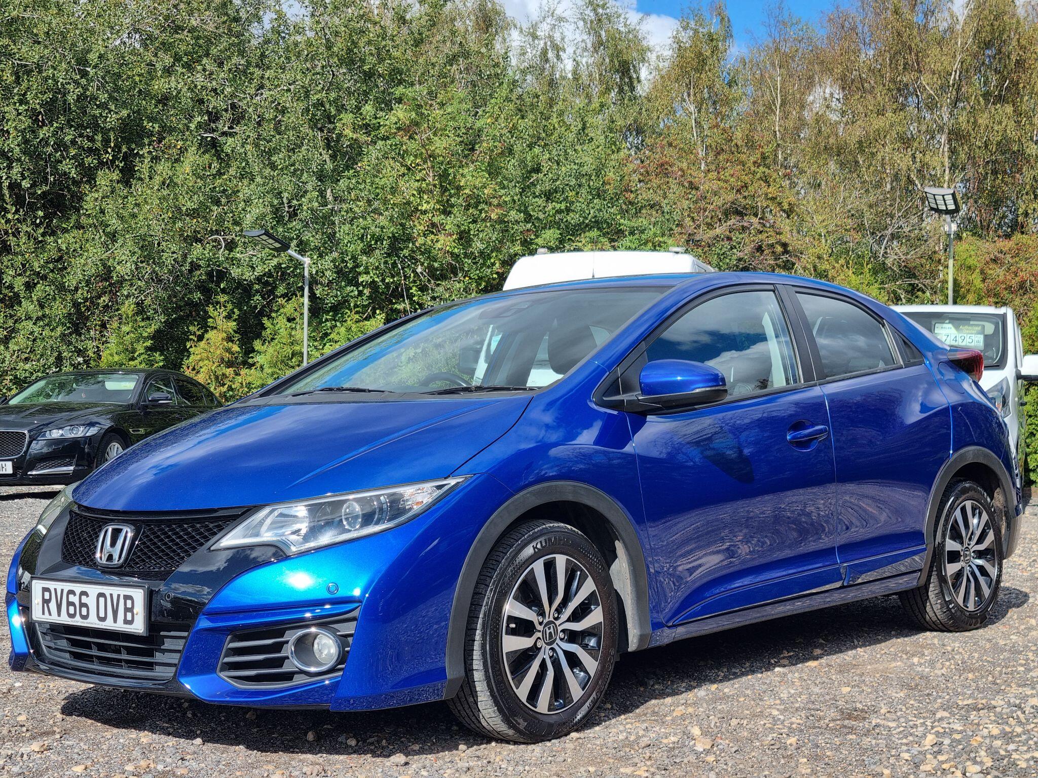 Honda Civic 1.6 i-DTEC SE Plus (Navi) Euro 5 (s/s) 5dr 5dr Manual 2016