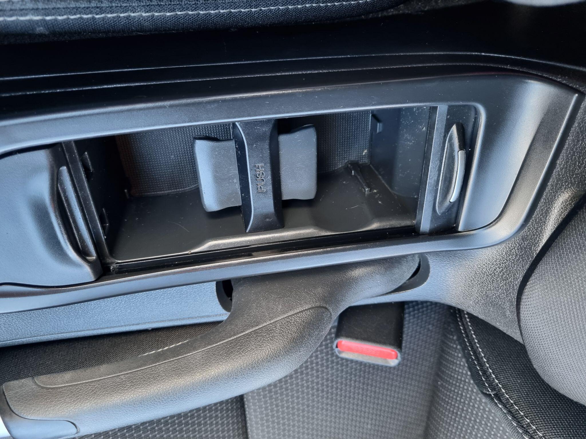 Honda Civic 1.6 i-DTEC SE Plus (Navi) Euro 5 (s/s) 5dr 5dr Manual 2016