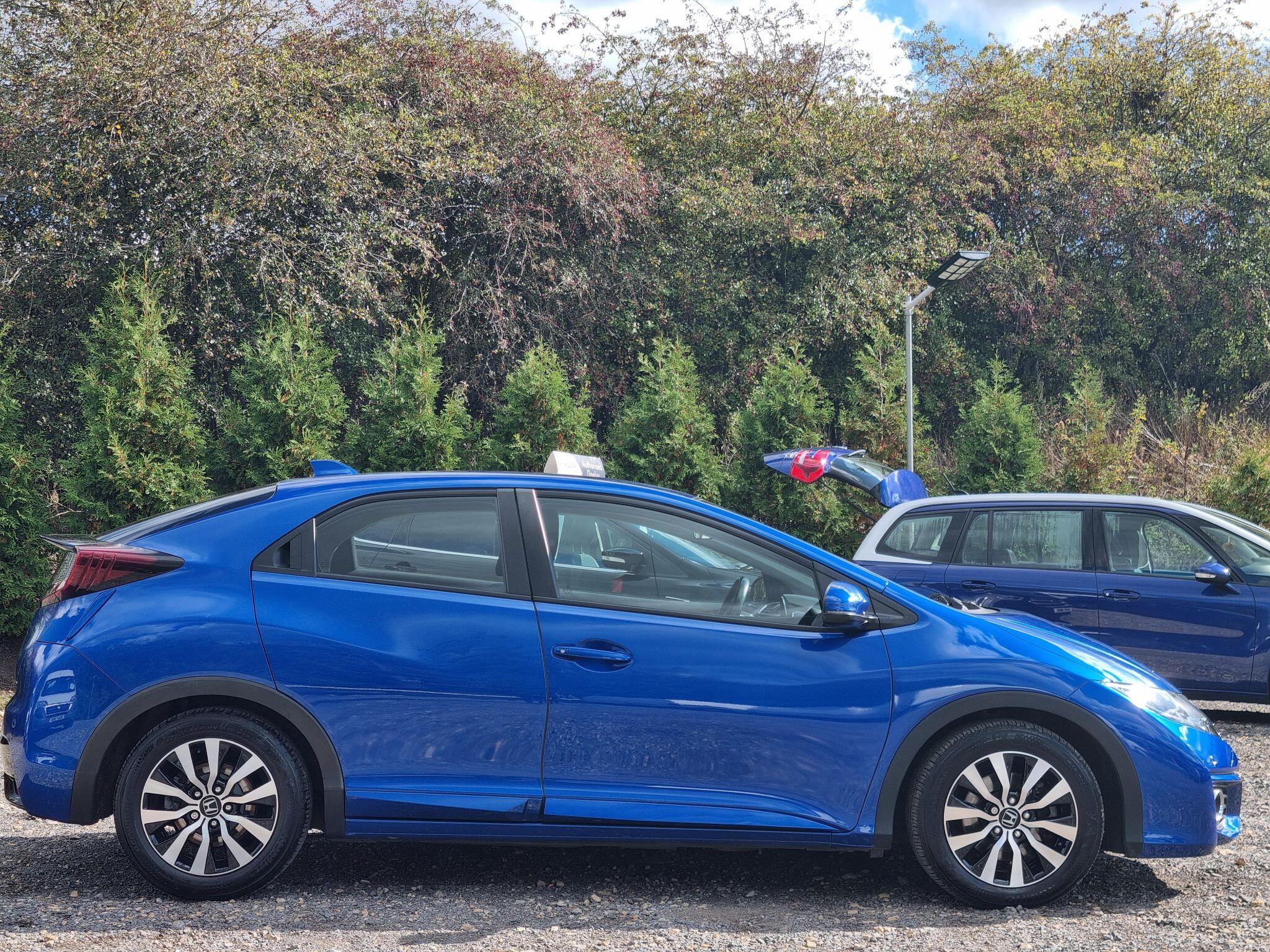 Honda Civic 1.6 i-DTEC SE Plus (Navi) Euro 5 (s/s) 5dr 5dr Manual 2016