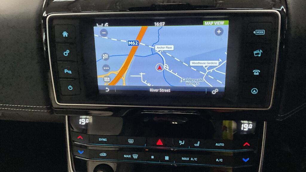 Jaguar XE 2.0d R-Sport Auto Euro 6 (s/s) 4dr 4dr Automatic 2016