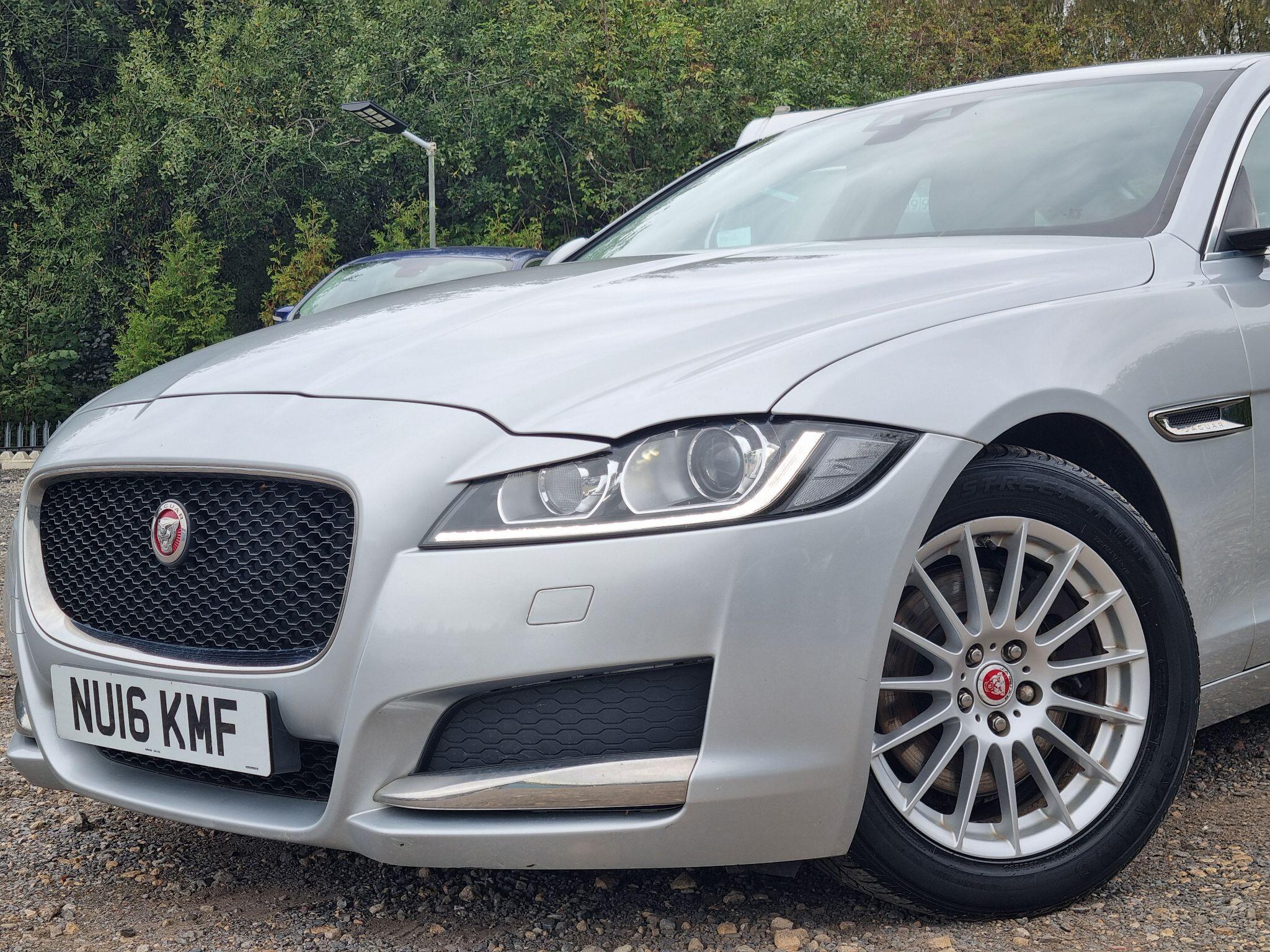 Jaguar XF 2.0d Prestige Auto Euro 6 (s/s) 4dr 4dr Automatic 2016