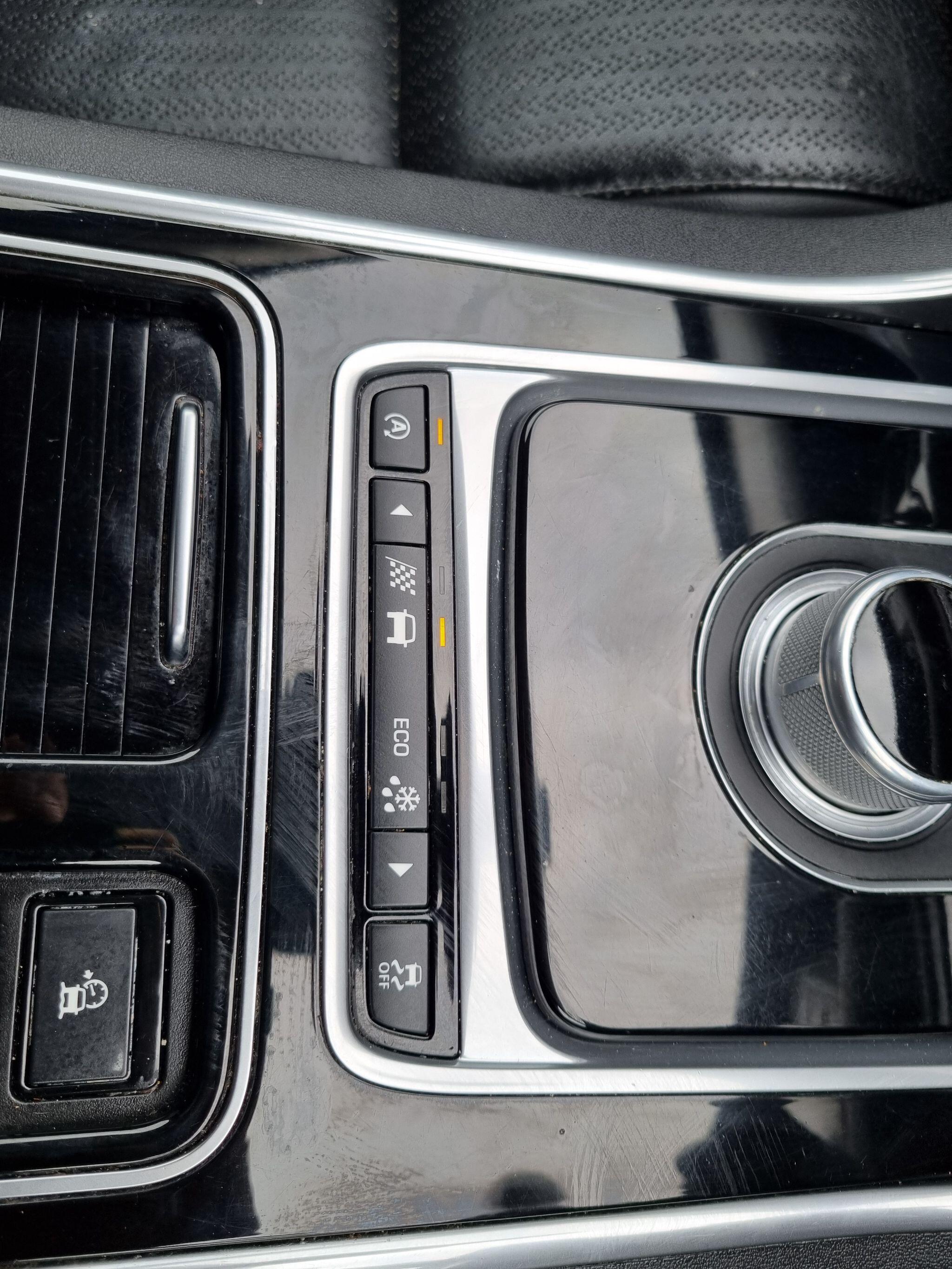 Jaguar XF 2.0d Prestige Auto Euro 6 (s/s) 4dr 4dr Automatic 2016