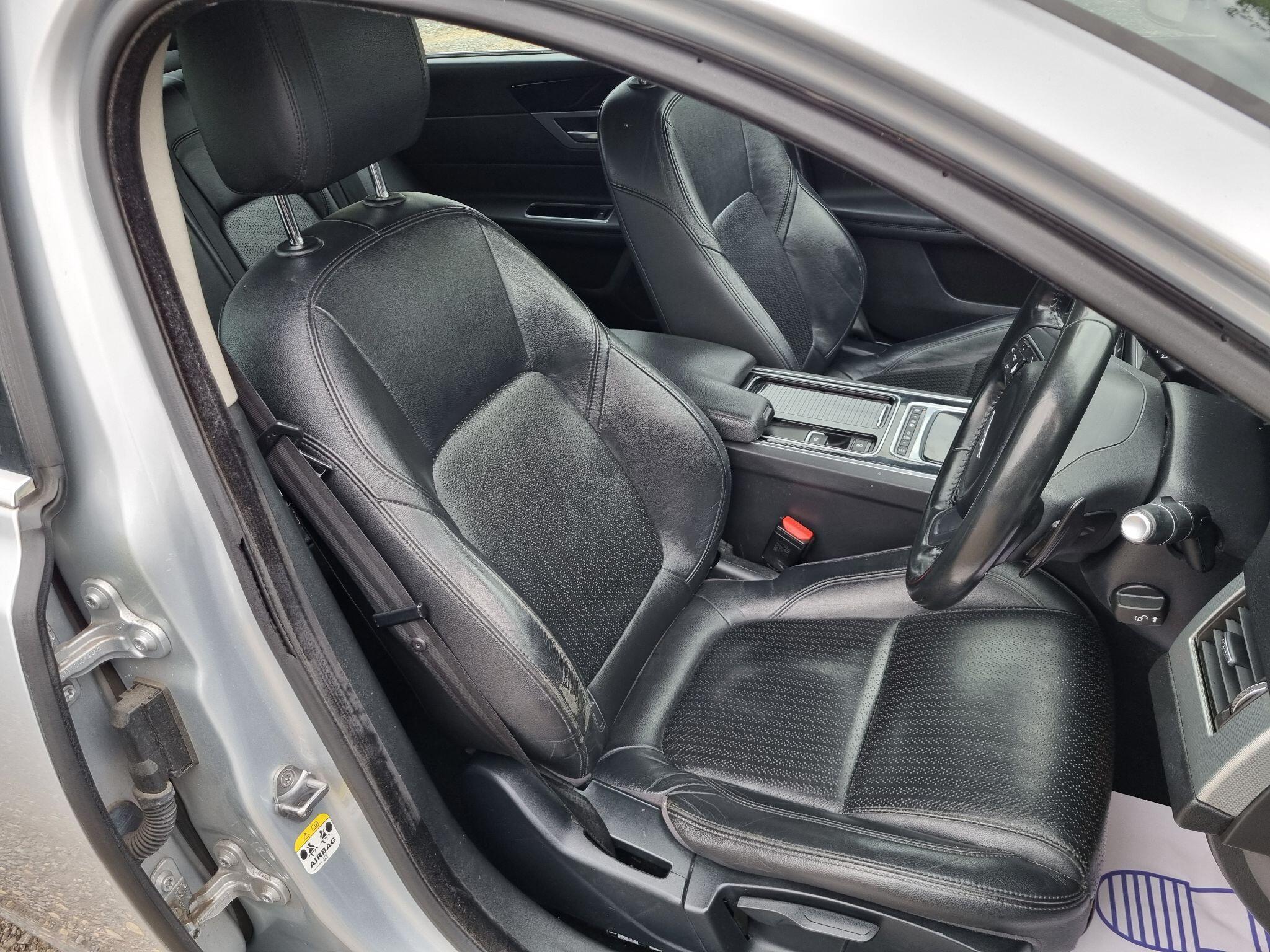 Jaguar XF 2.0d Prestige Auto Euro 6 (s/s) 4dr 4dr Automatic 2016