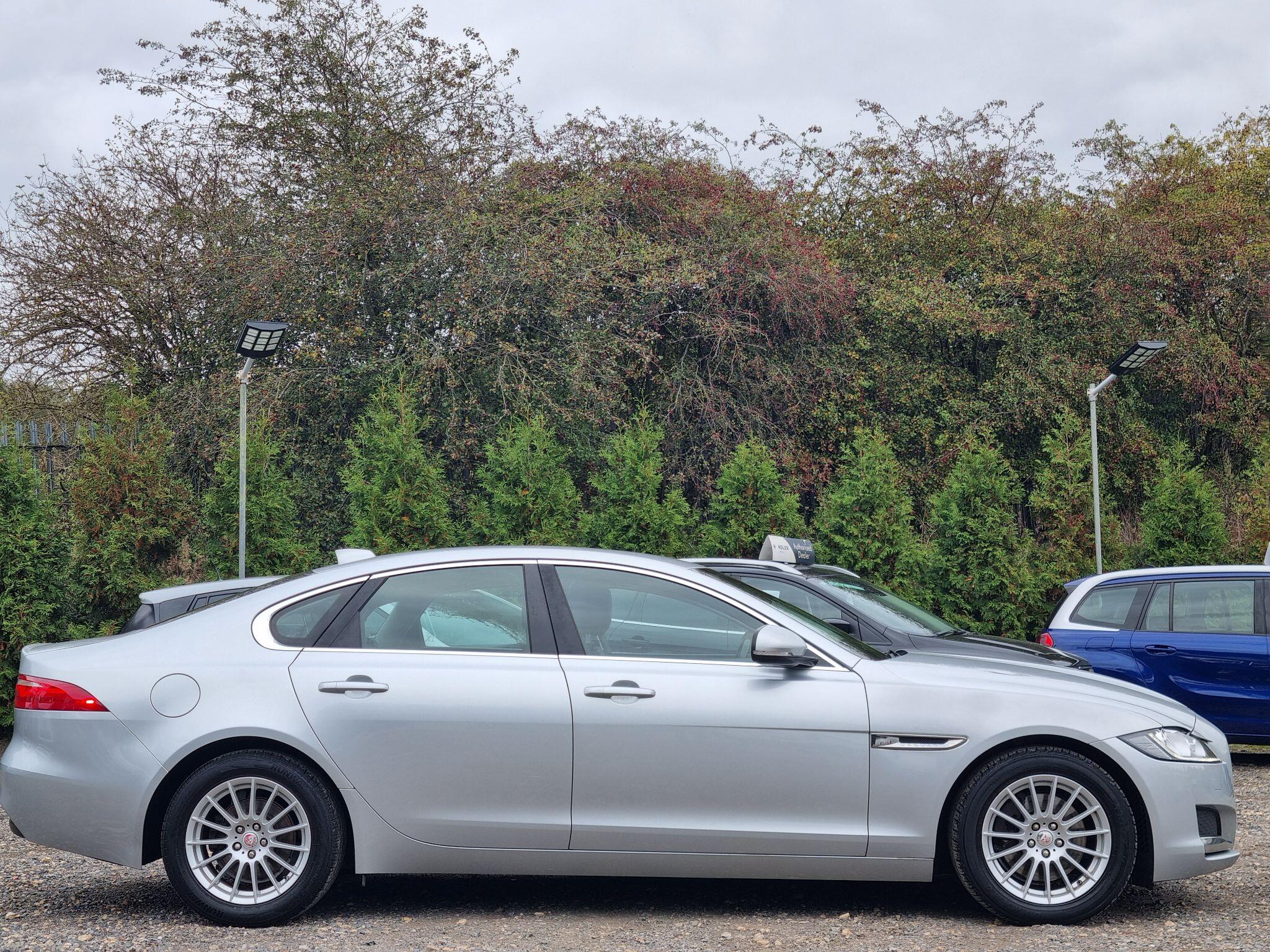 Jaguar XF 2.0d Prestige Auto Euro 6 (s/s) 4dr 4dr Automatic 2016