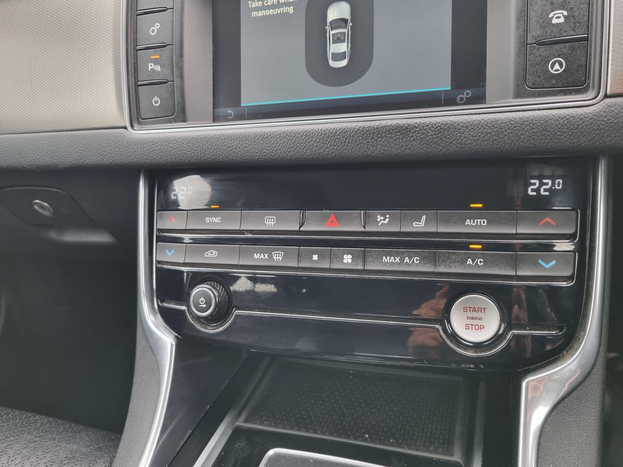 Jaguar XF 2.0d Prestige Auto Euro 6 (s/s) 4dr 4dr Automatic 2016