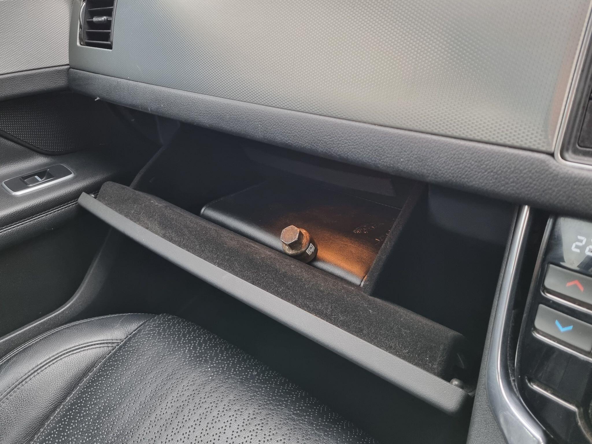 Jaguar XF 2.0d Prestige Auto Euro 6 (s/s) 4dr 4dr Automatic 2016