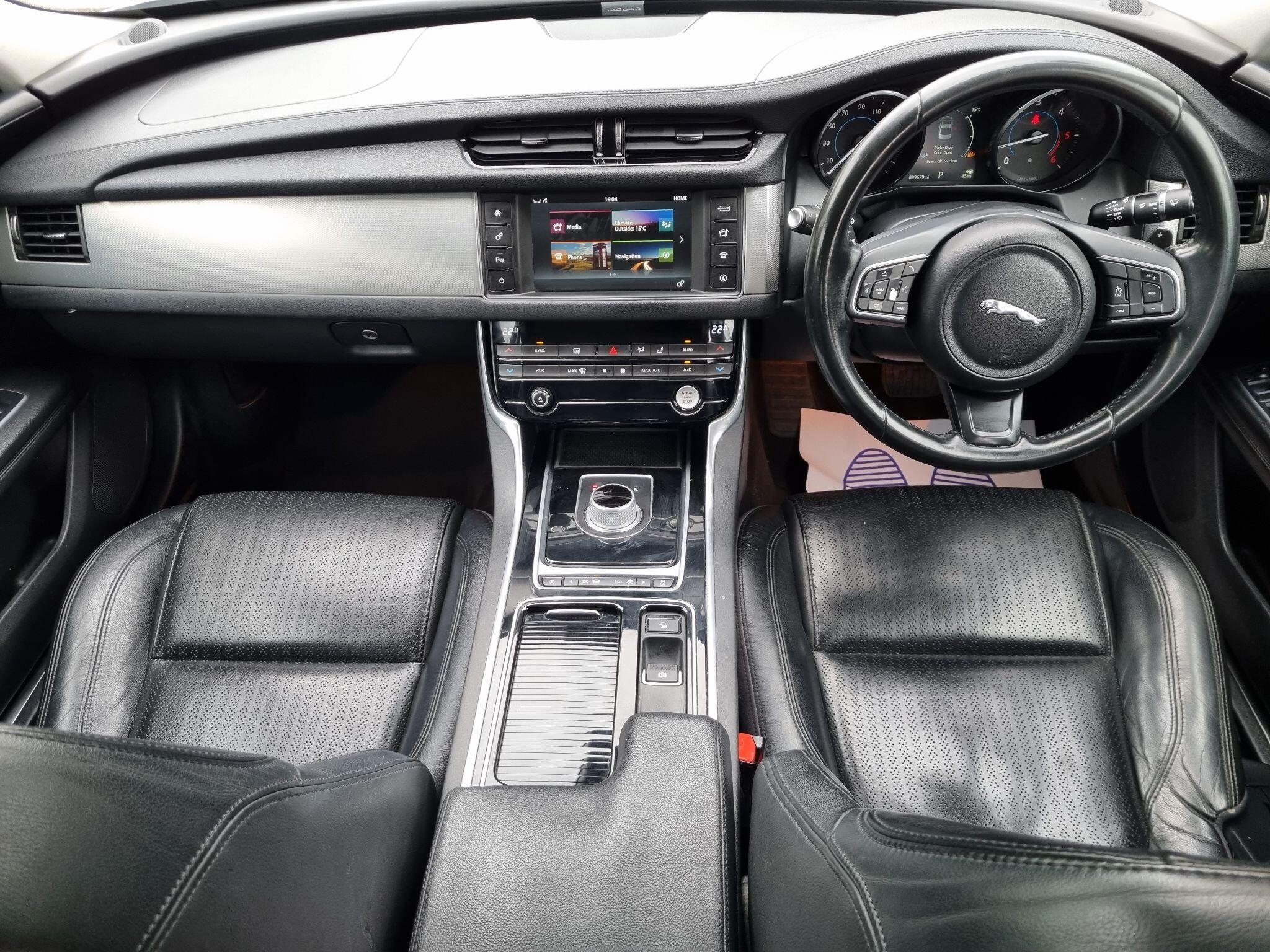 Jaguar XF 2.0d Prestige Auto Euro 6 (s/s) 4dr 4dr Automatic 2016