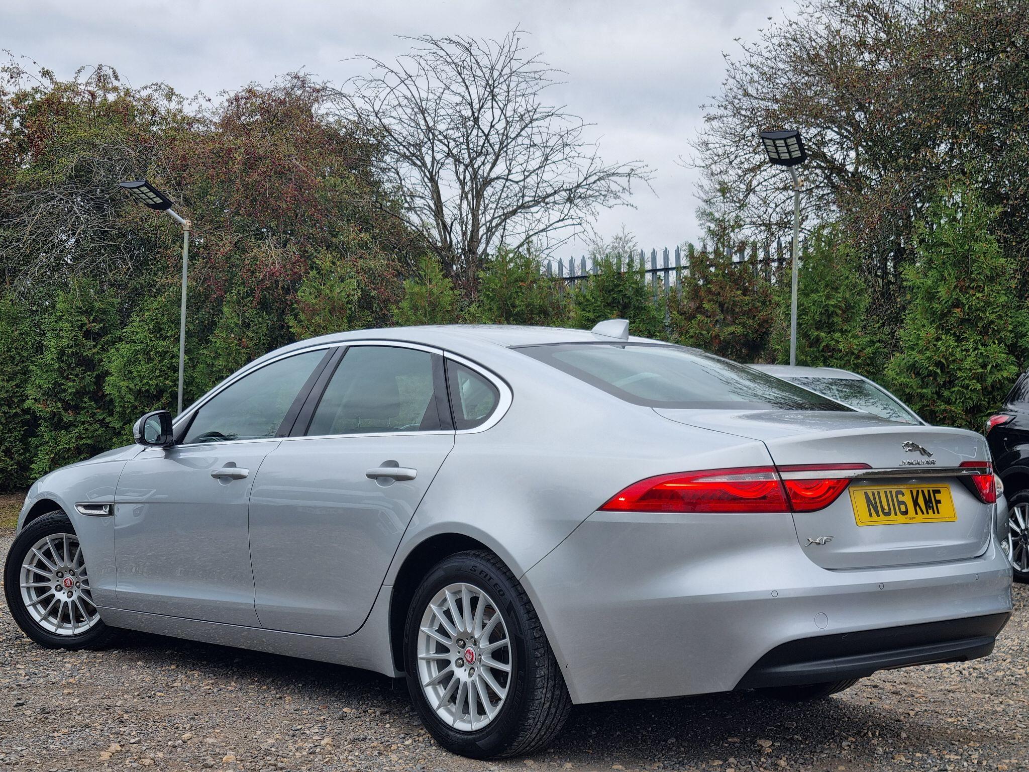 Jaguar XF 2.0d Prestige Auto Euro 6 (s/s) 4dr 4dr Automatic 2016